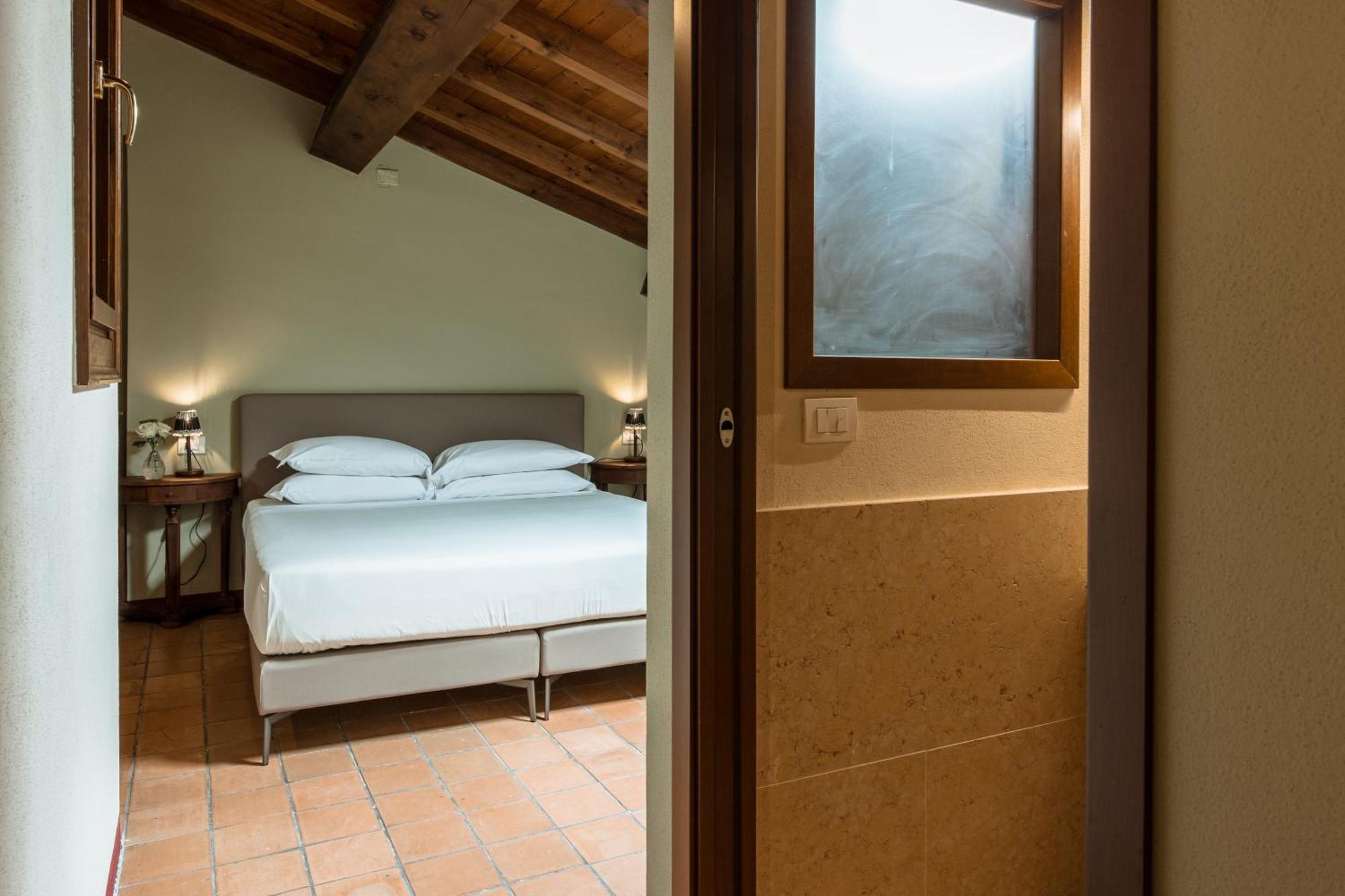 Two-Bedroom Deluxe Apartment Balcony