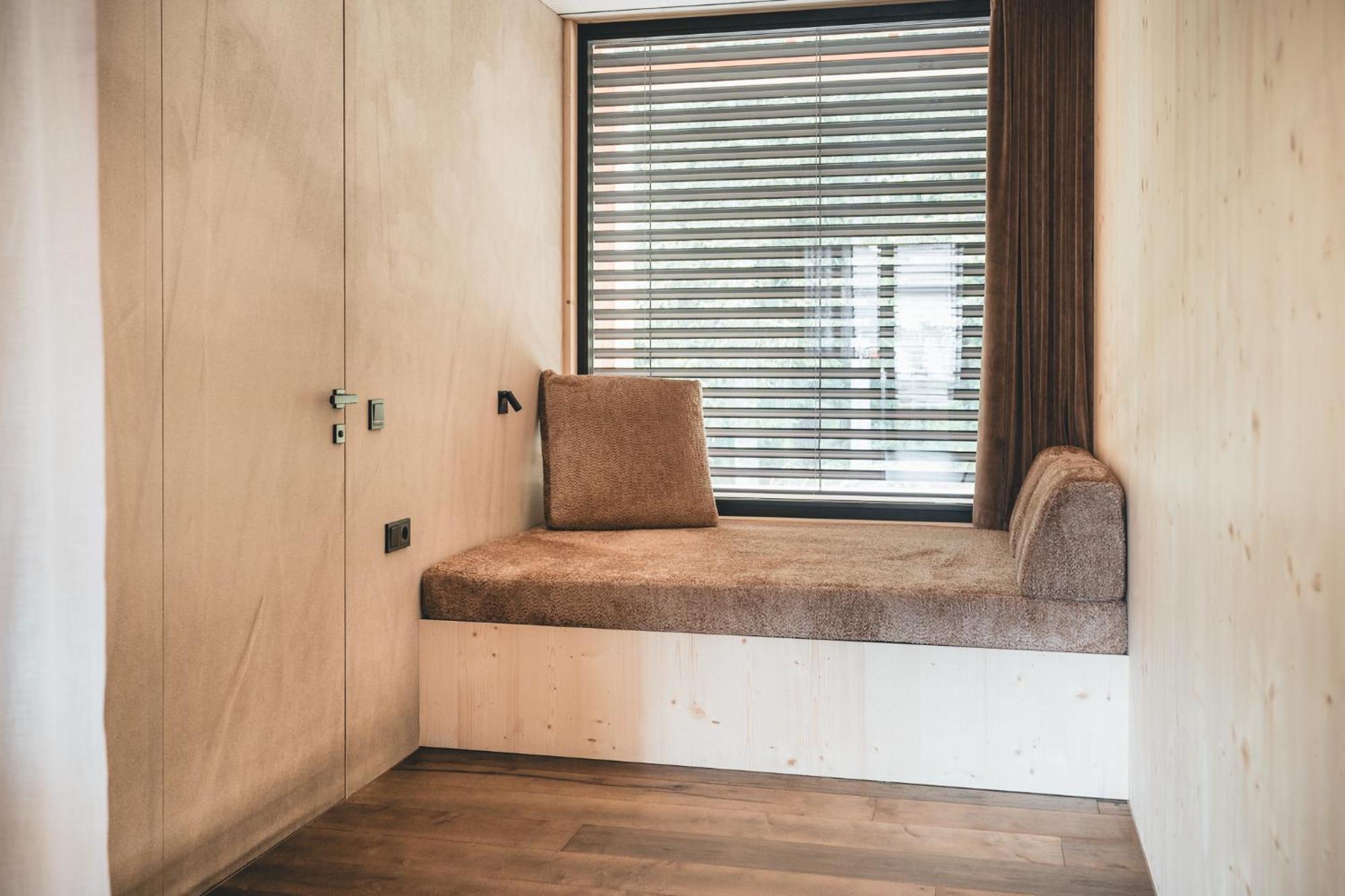Luxury Suite Spa Bath,1599657372:JPEG