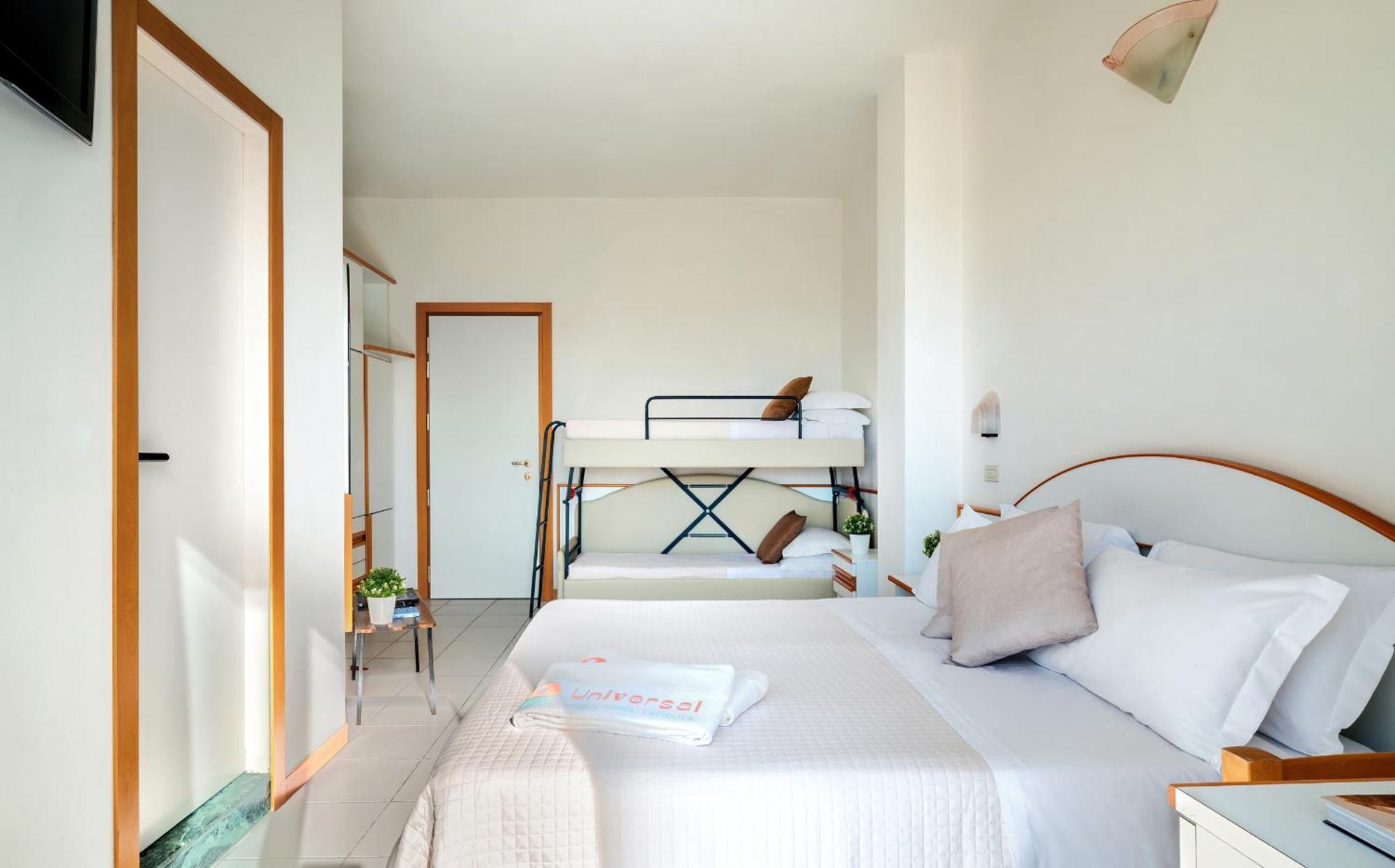 Double or Twin Room Balcony