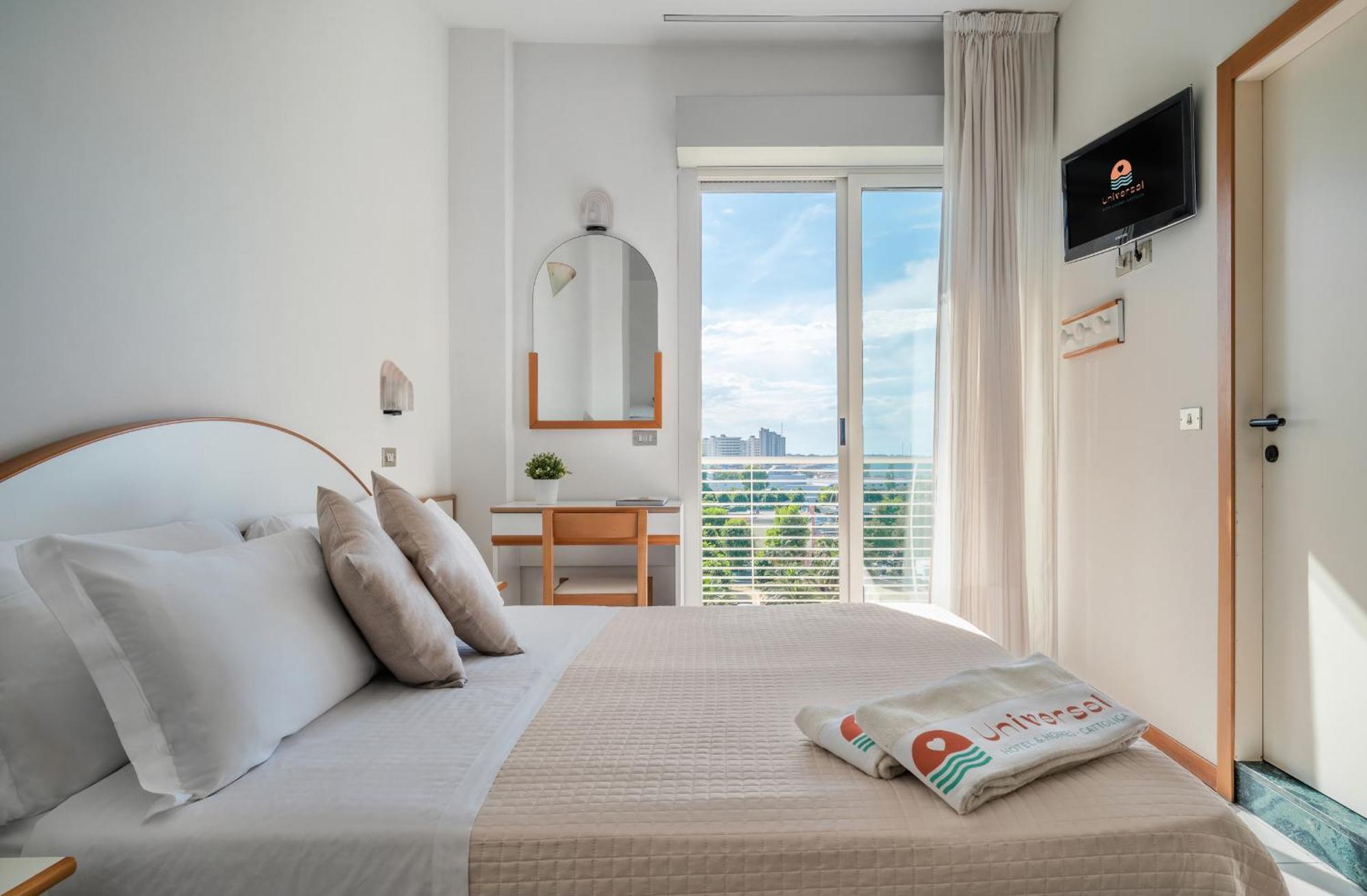 Double or Twin Room Balcony