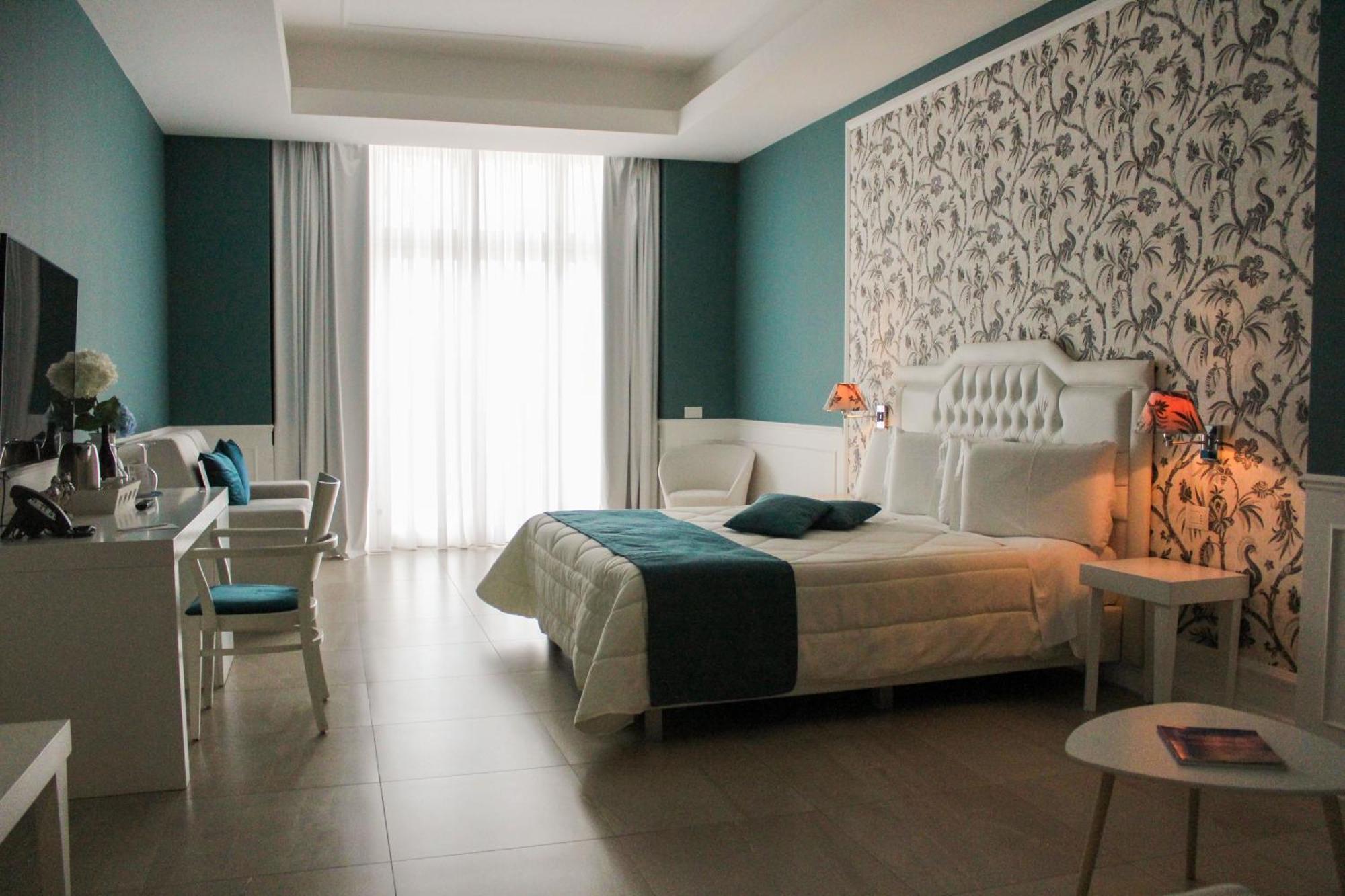 King Suite Sea View