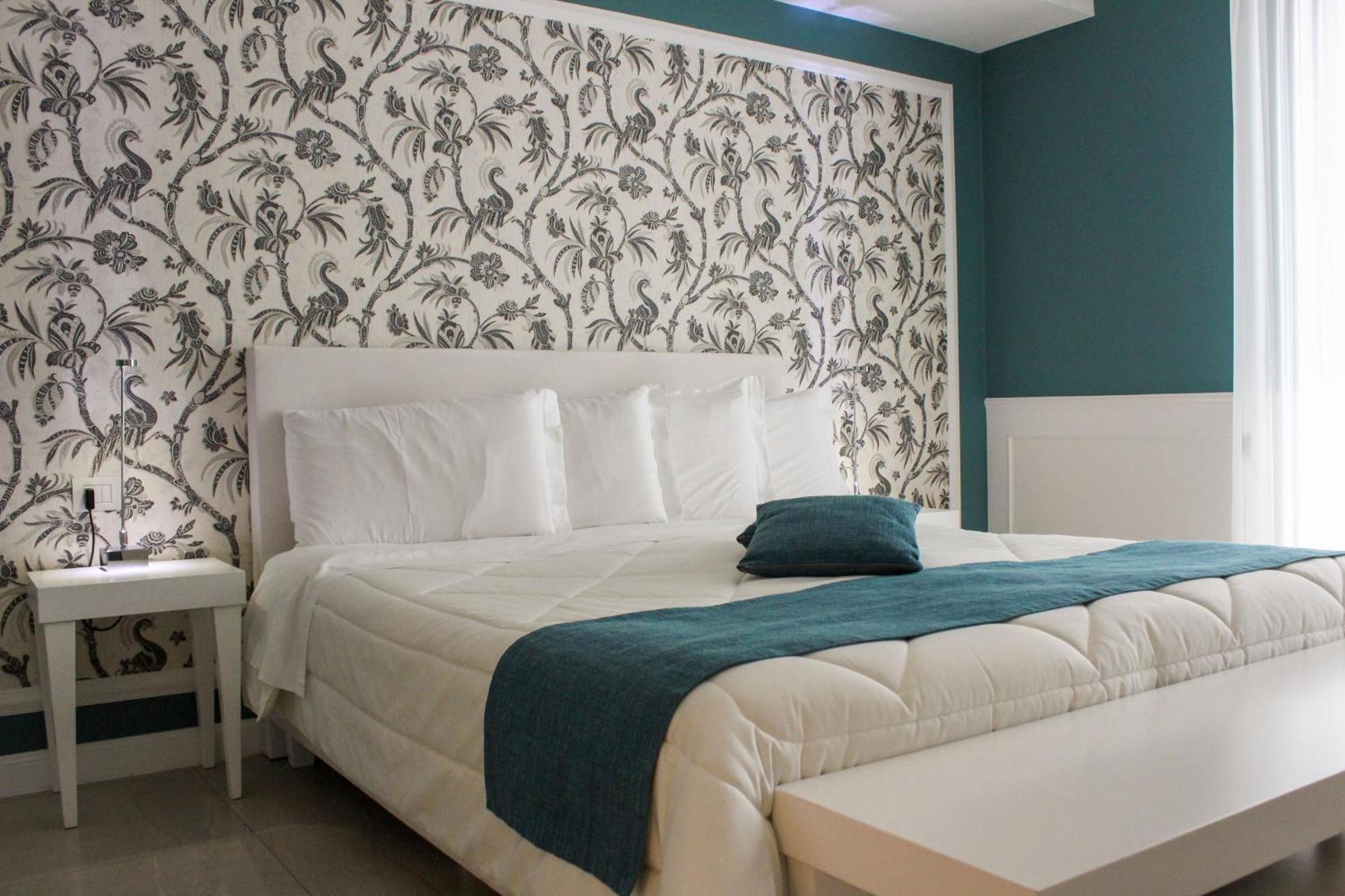 Deluxe Suite Sea View