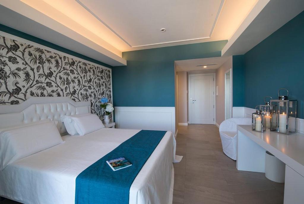Deluxe Suite Sea View
