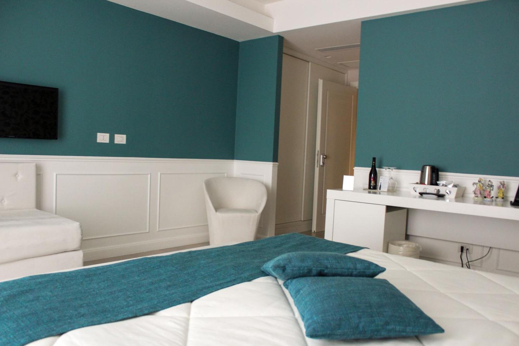 Deluxe Suite Sea View