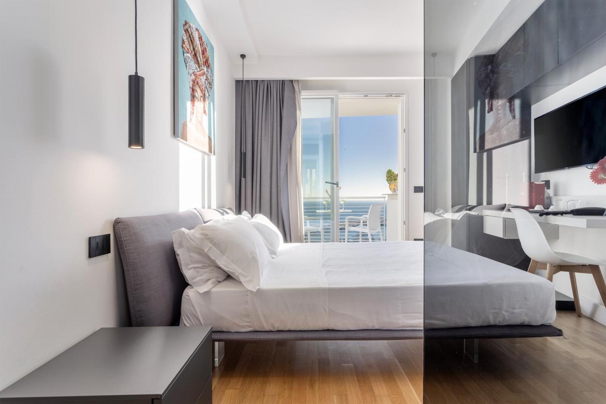 Double Room Balcony Sea View