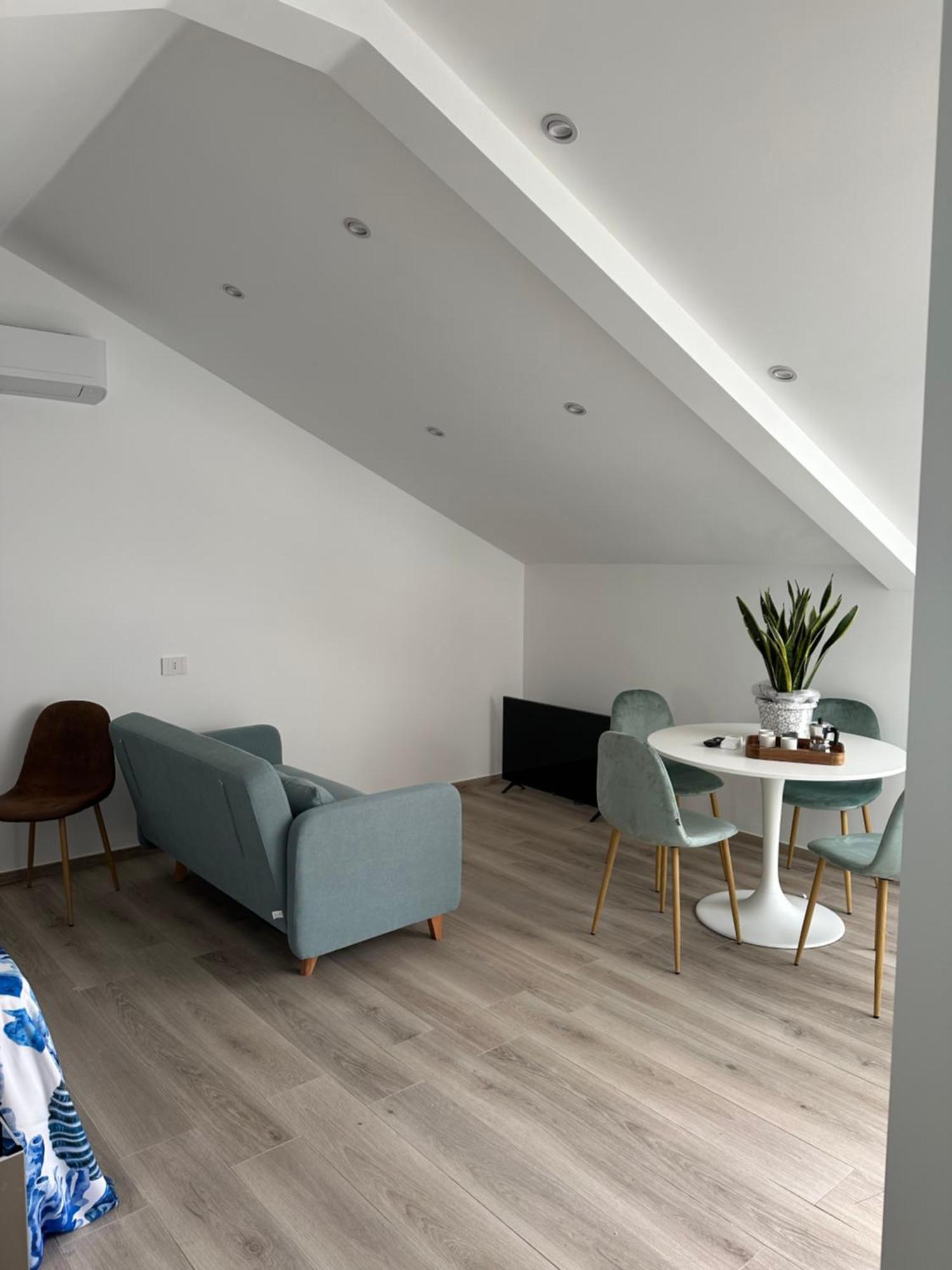 Family Studio Annex