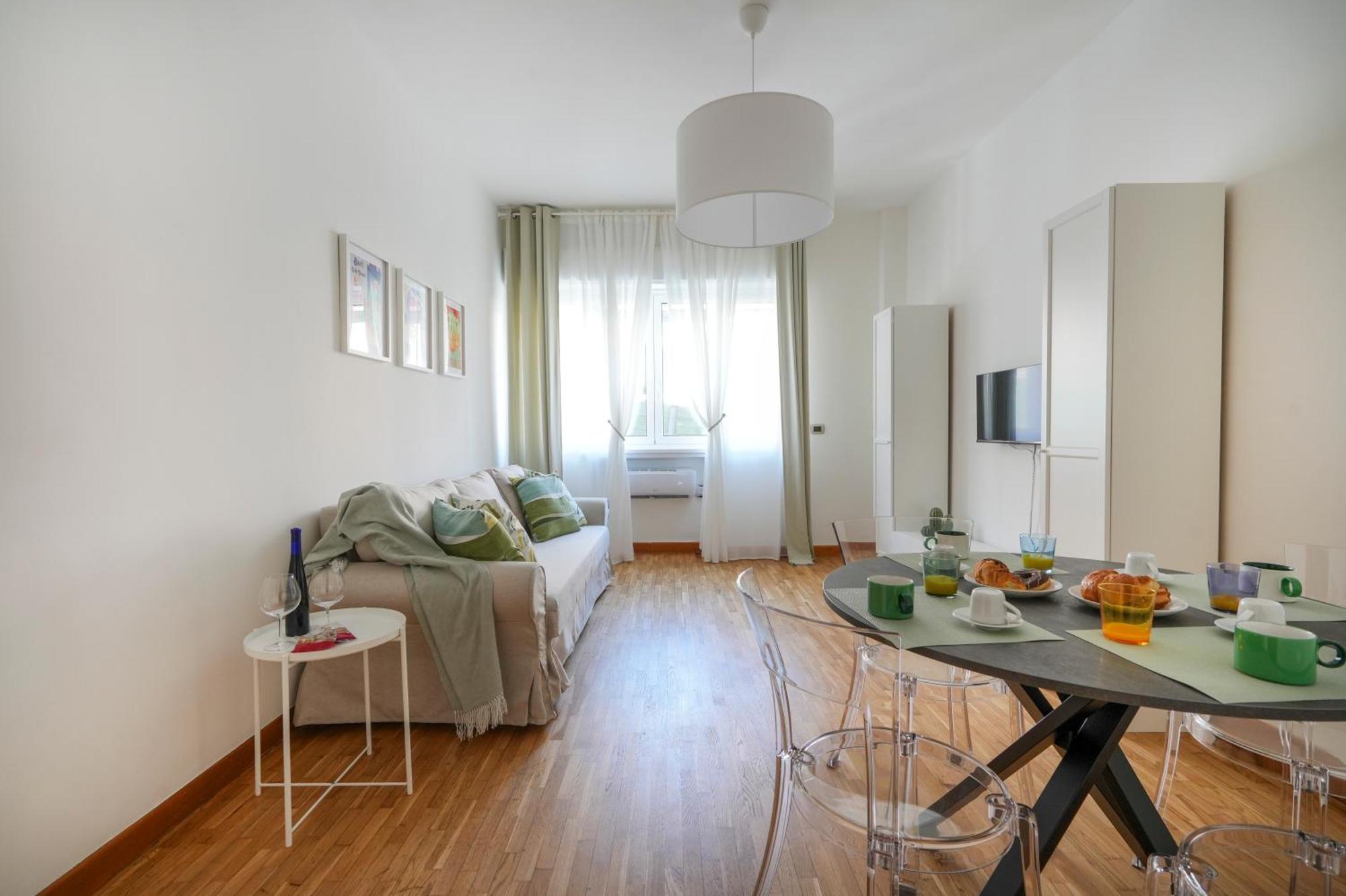 One-Bedroom Apartment