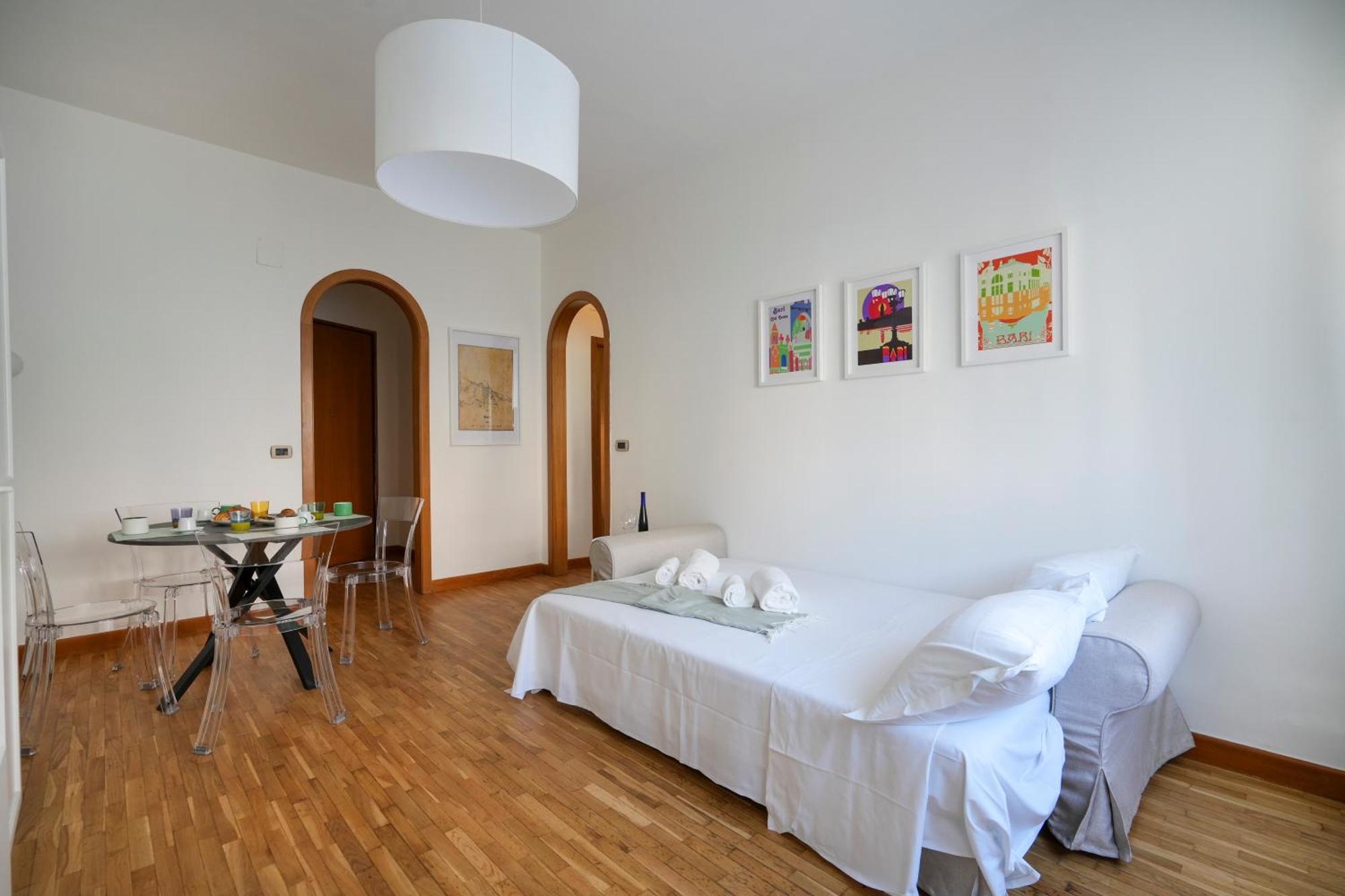 One-Bedroom Apartment