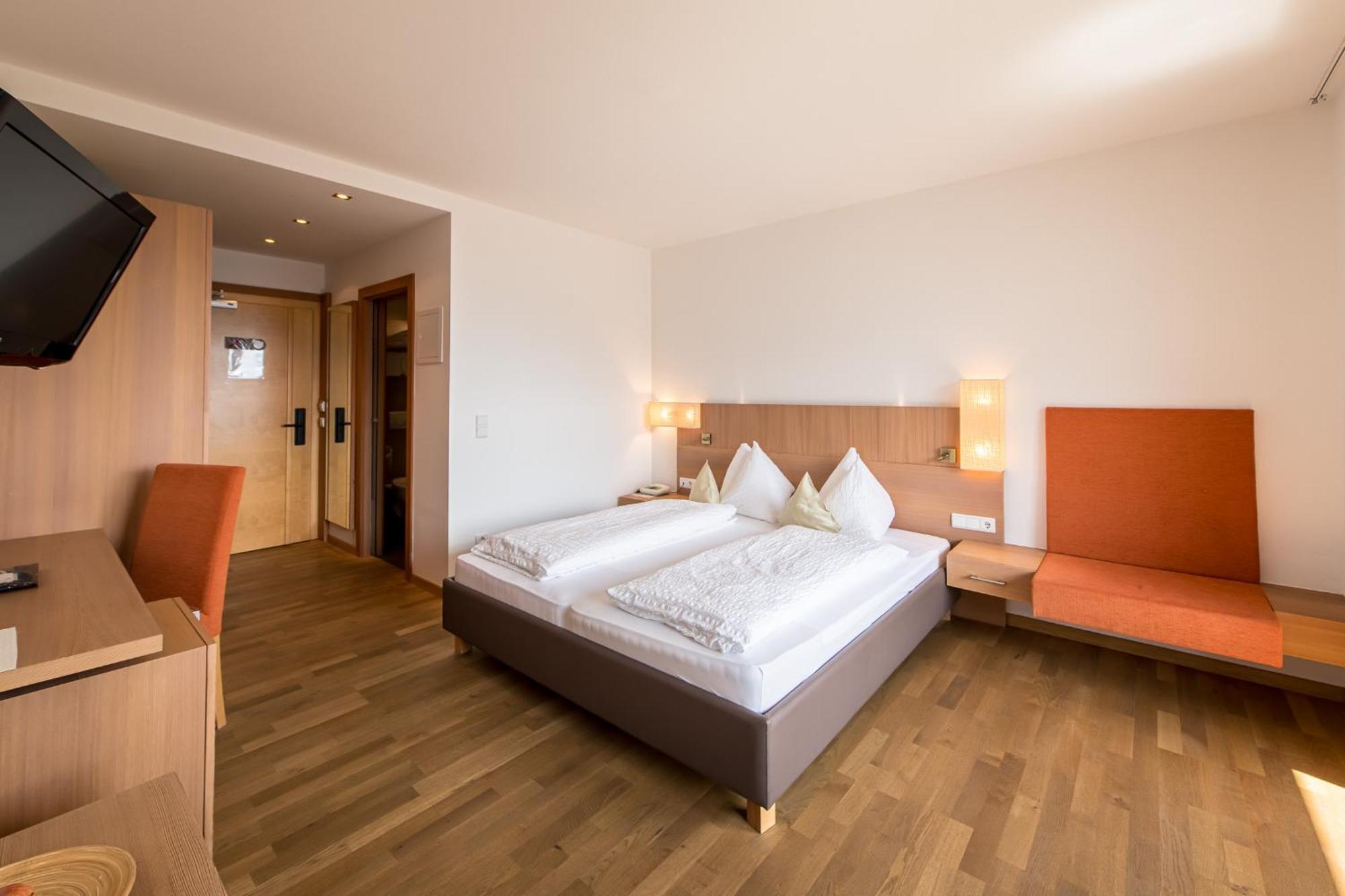 Double Room Mountain View