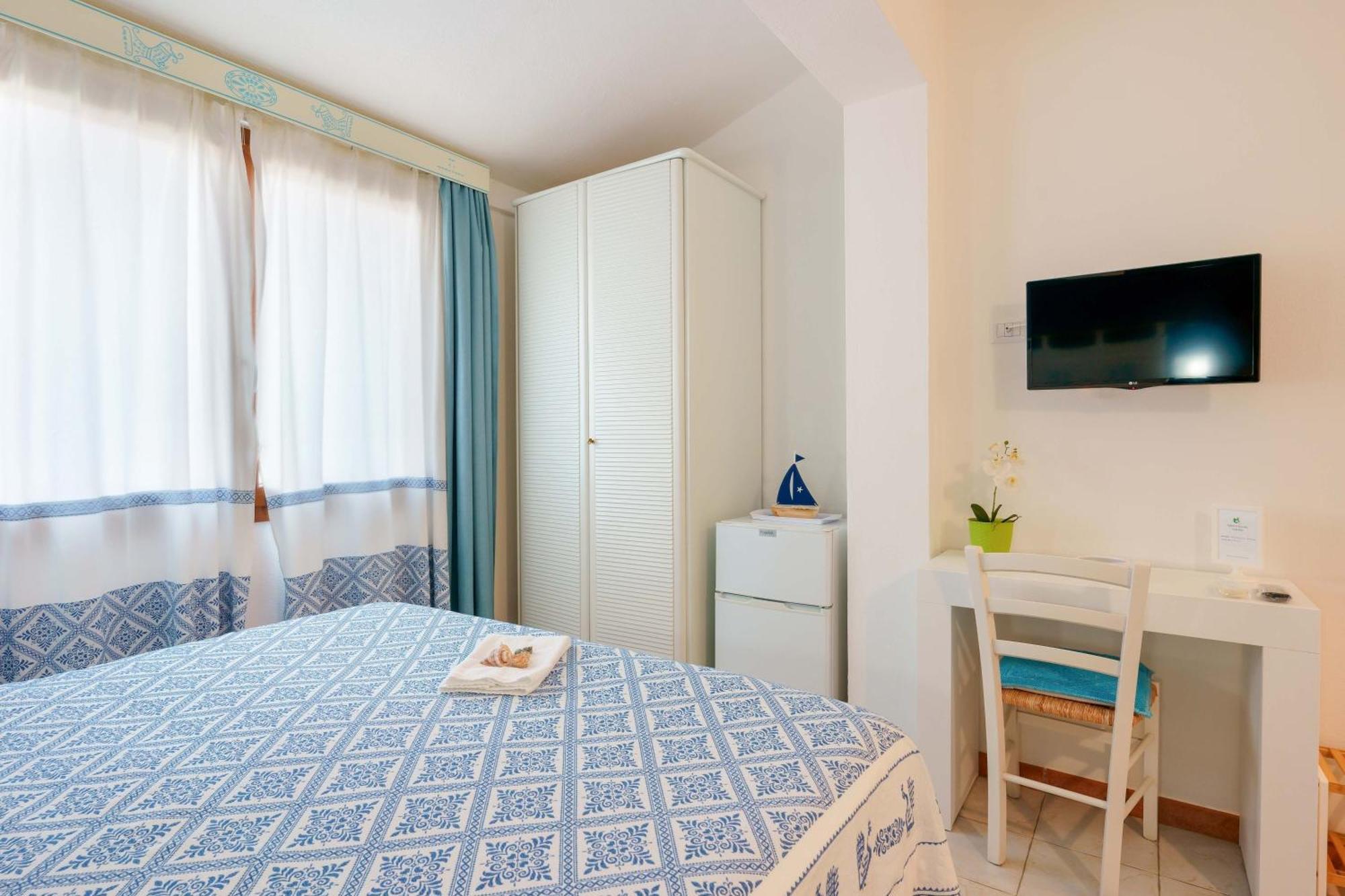 Triple Room Private Bathroom