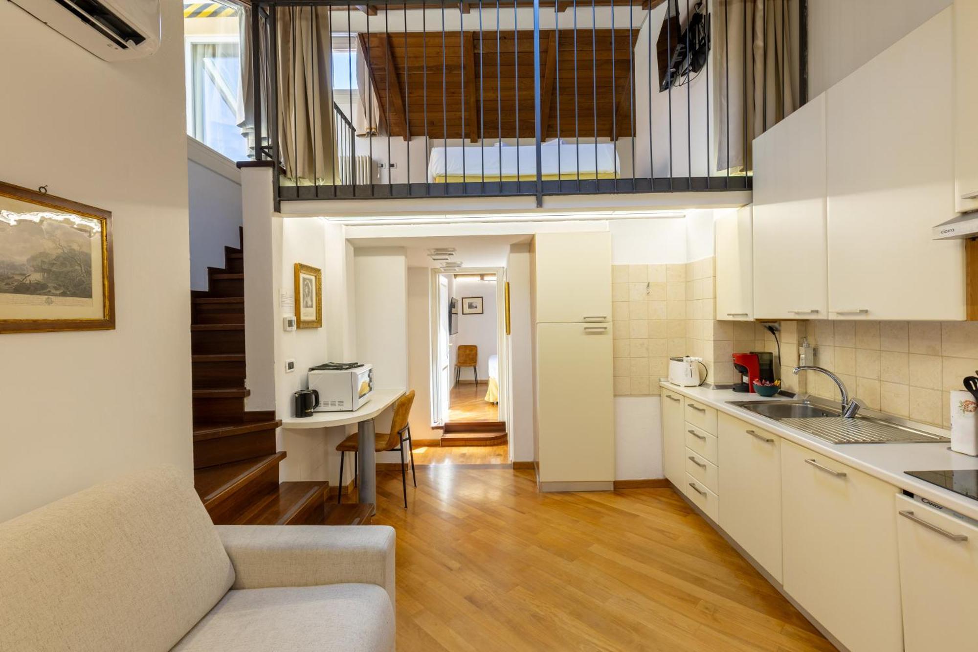 Split Level Apartment terrace external panoramic Spa Bath