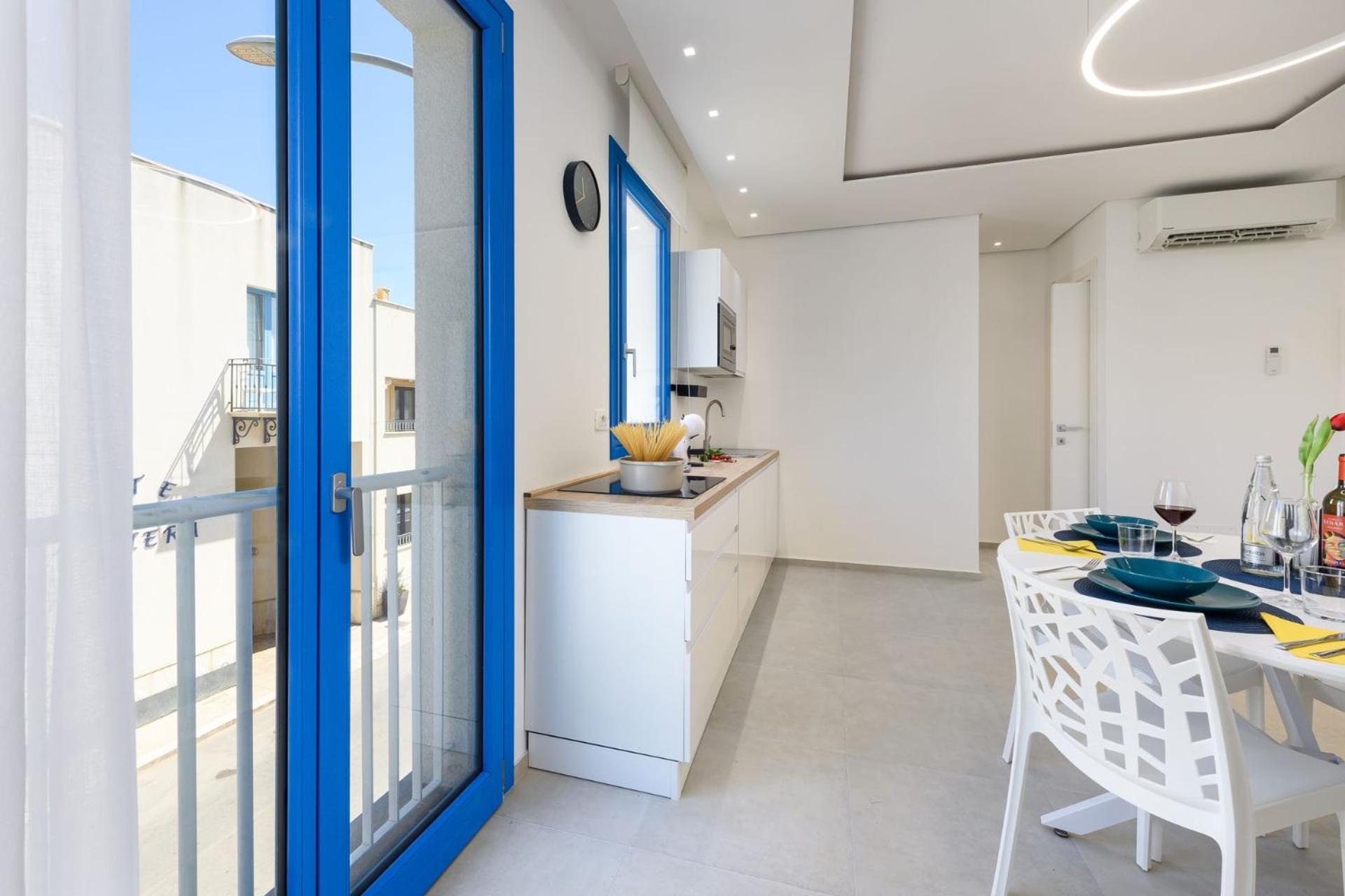 Two-Bedroom Apartment Terrace Sea View
