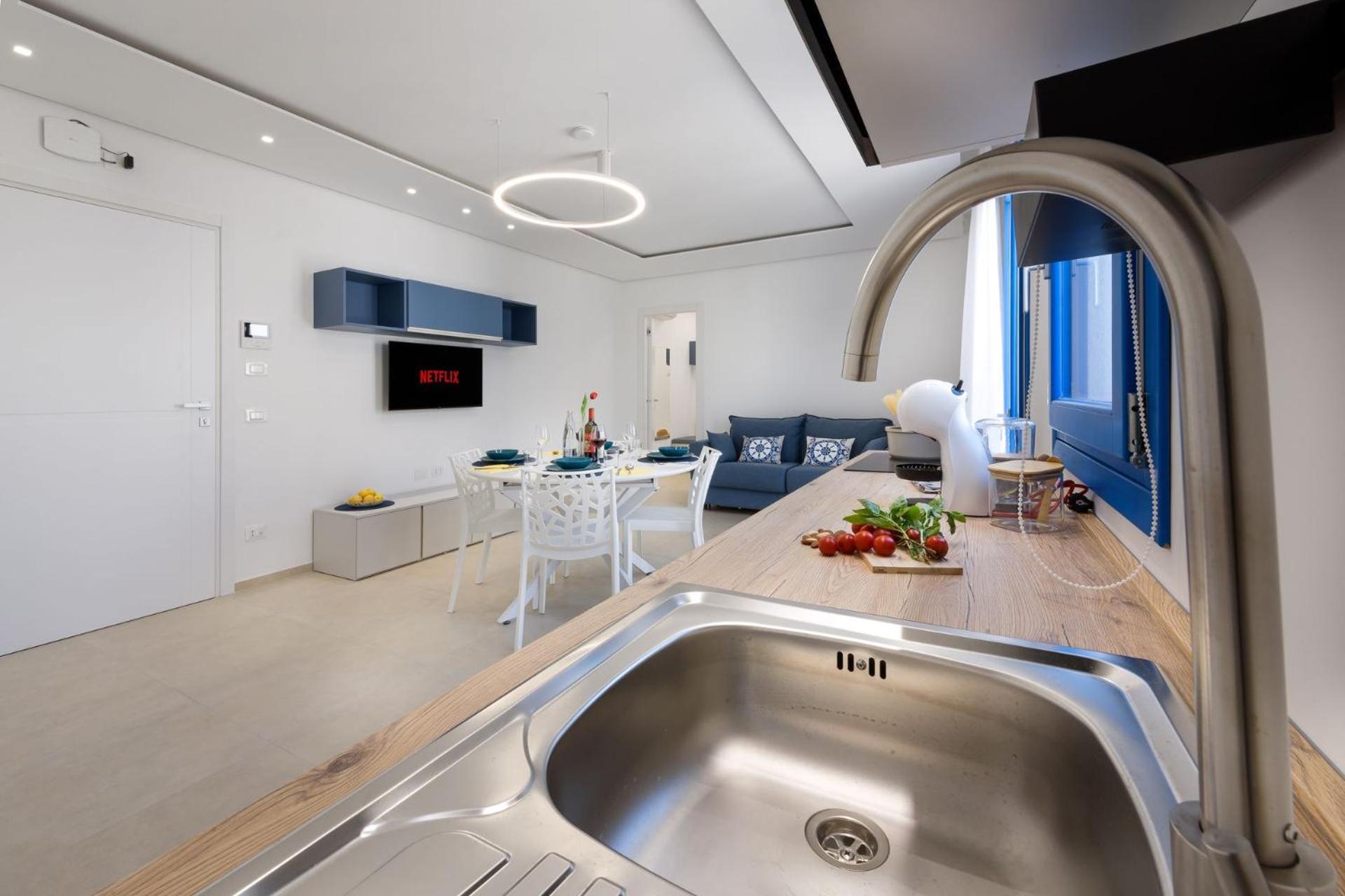 Two-Bedroom Apartment Terrace Sea View
