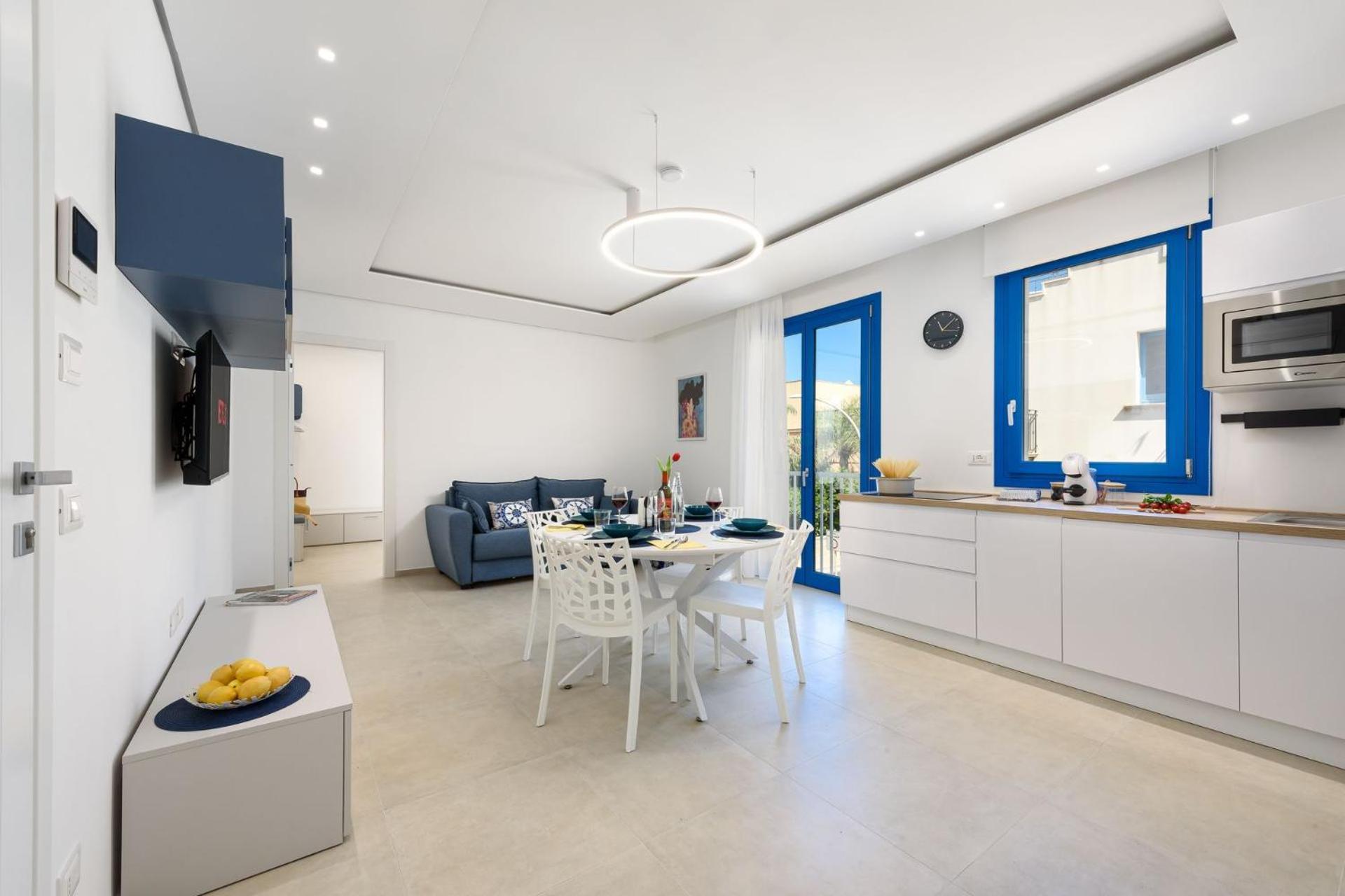 Two-Bedroom Apartment Terrace Sea View