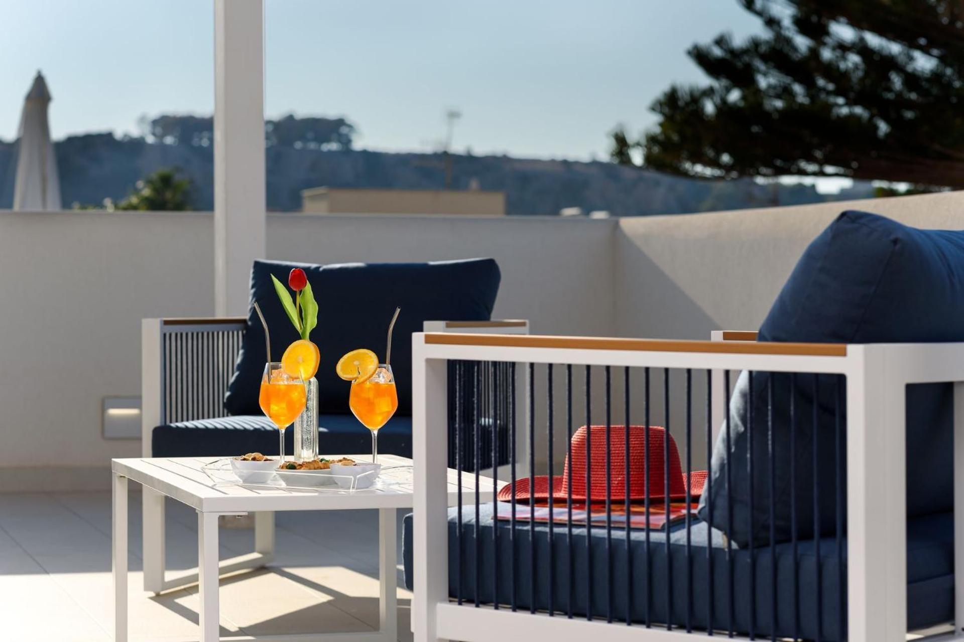 Two-Bedroom Apartment Terrace Sea View