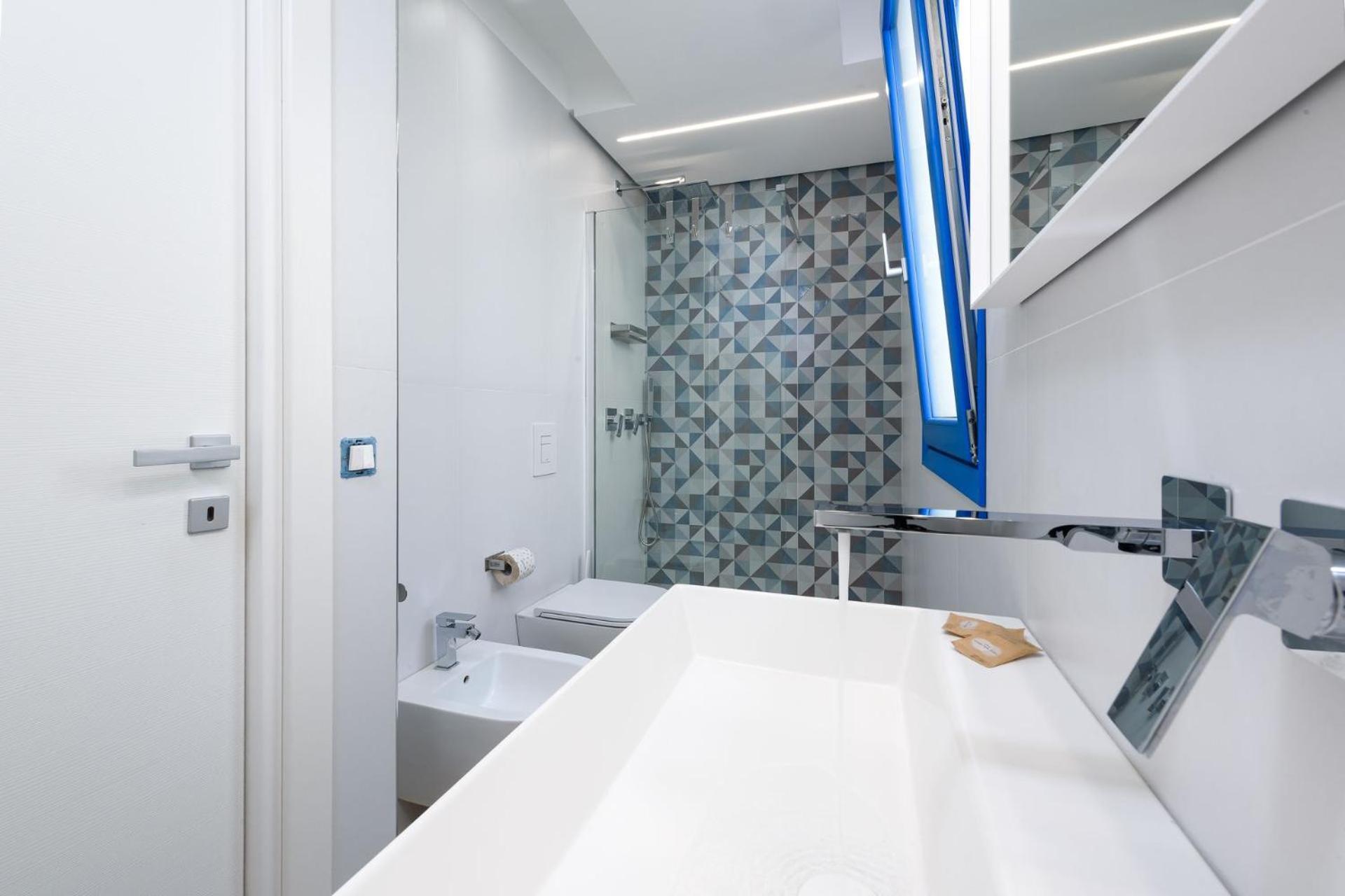 Two-Bedroom Apartment Terrace Sea View