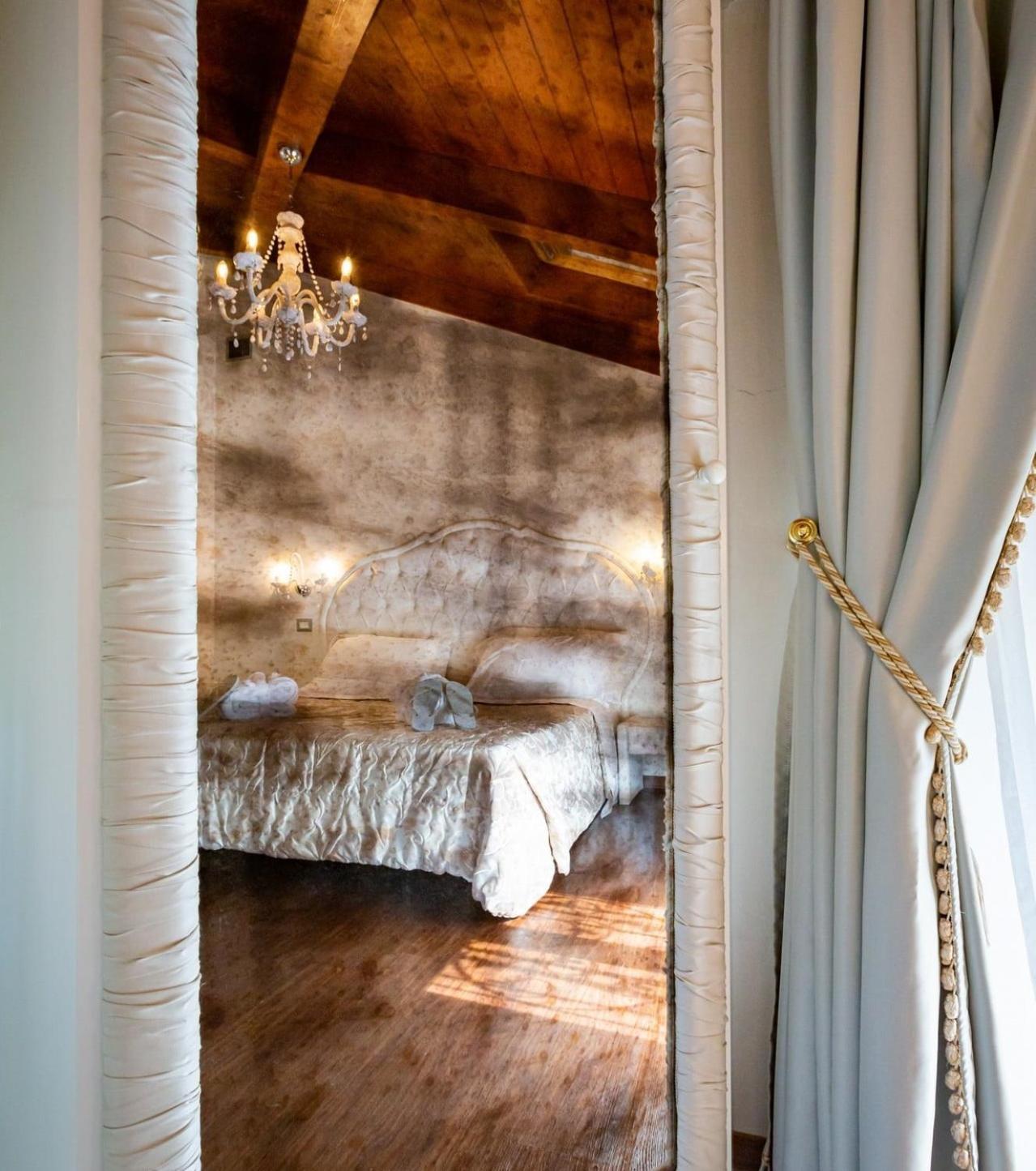 Suite Spa Bath