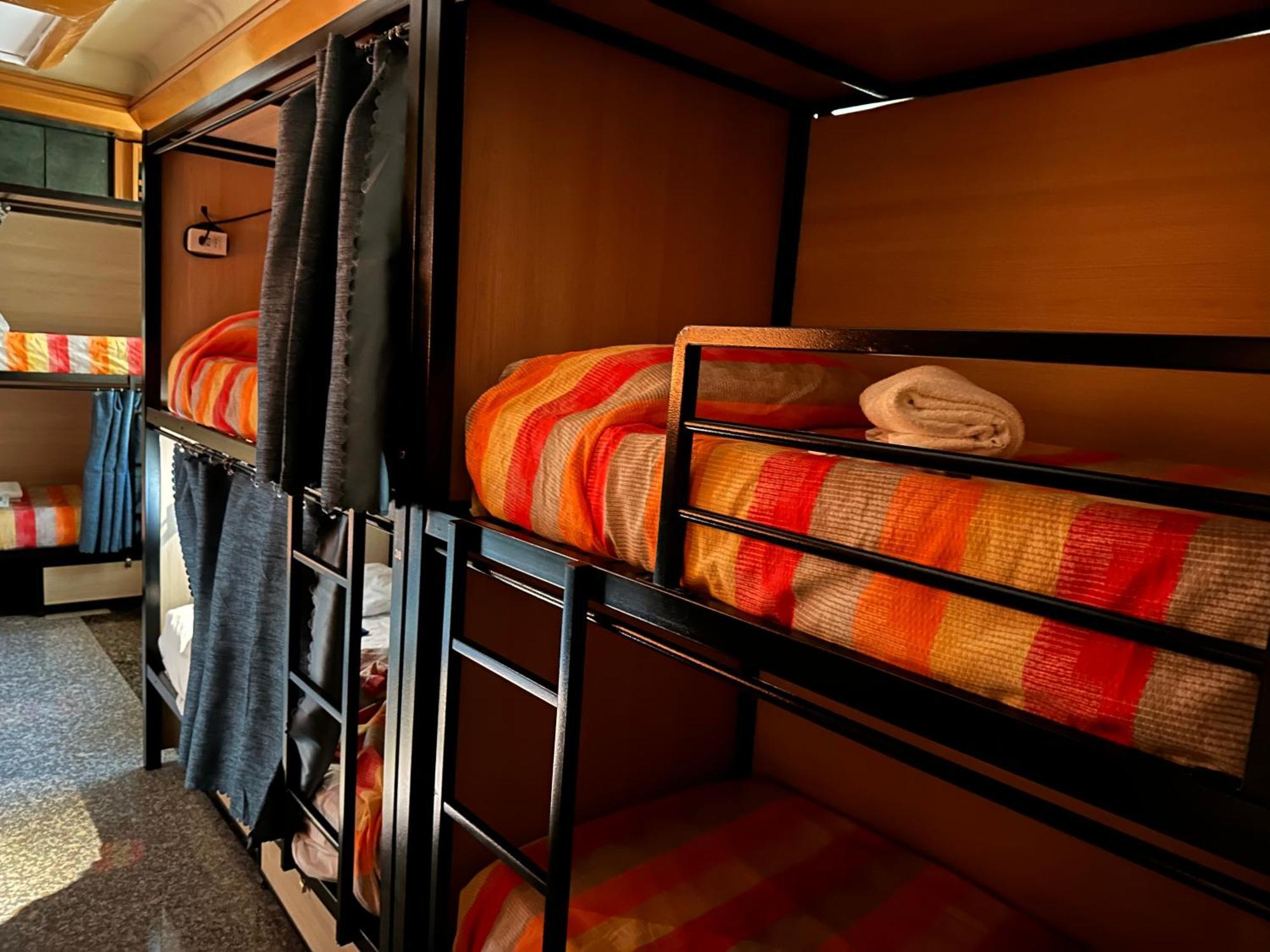 Bunk Bed Mixed Dormitory Room