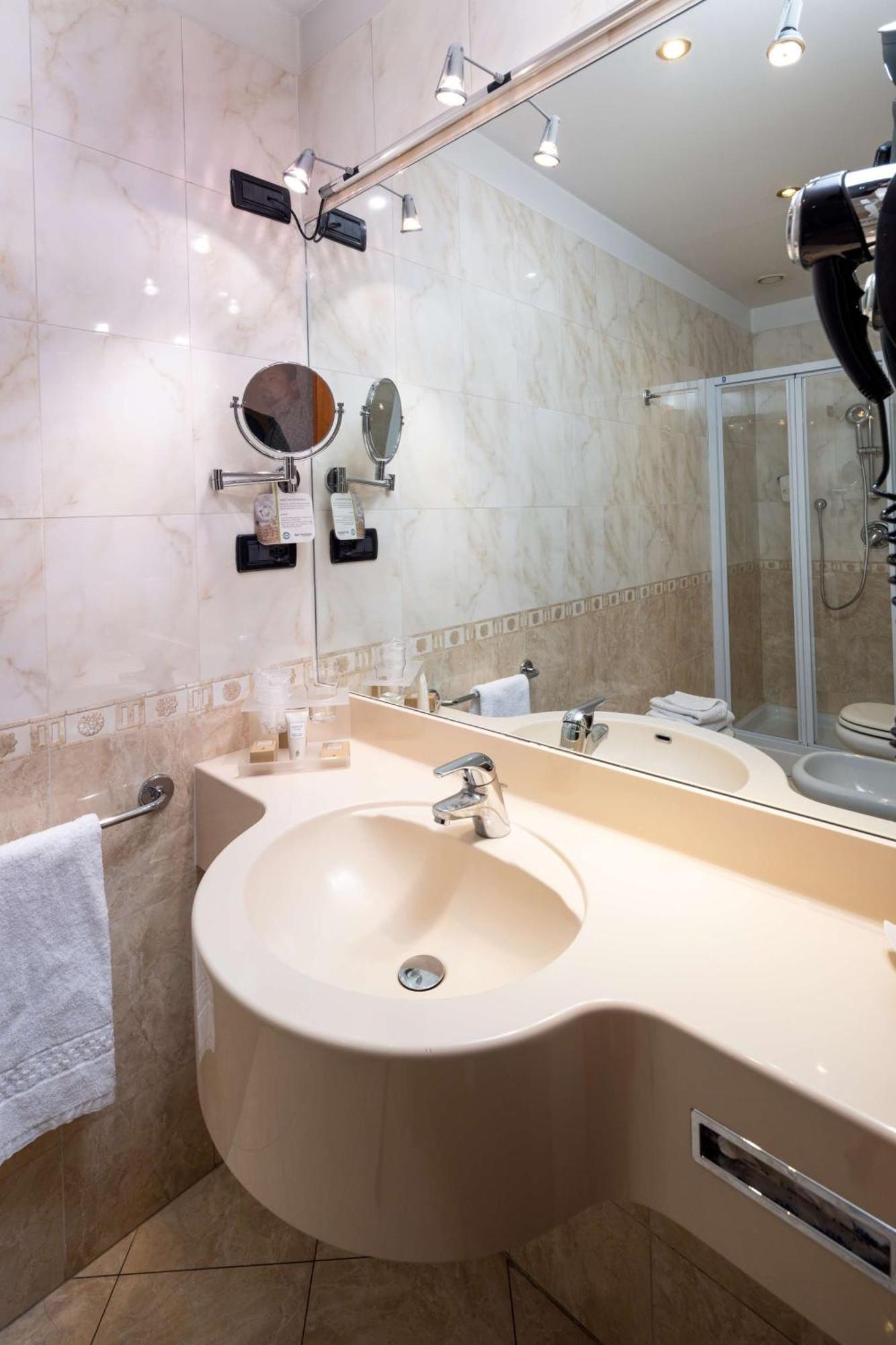Classic Single Room