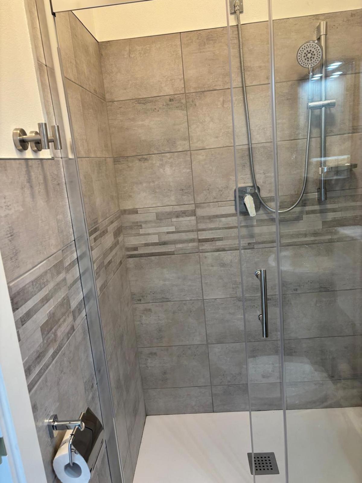 Double Room Private Bathroom