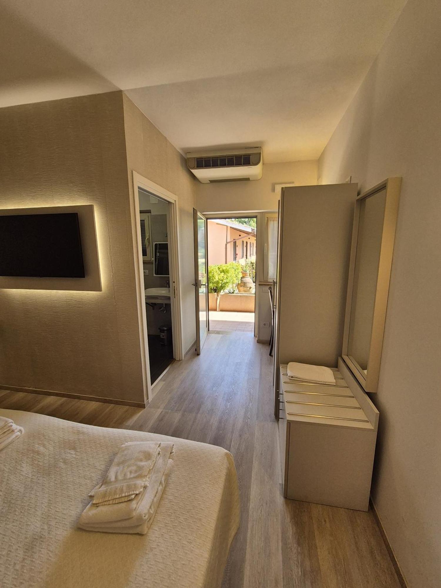 Economy Double Room