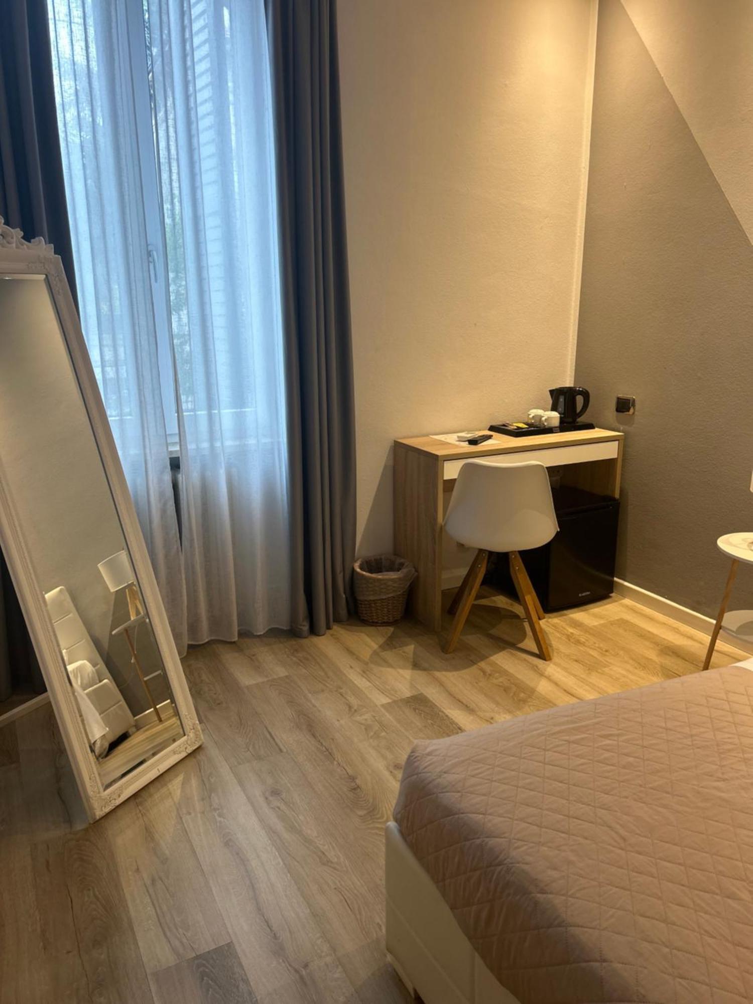 Double Room Private Bathroom