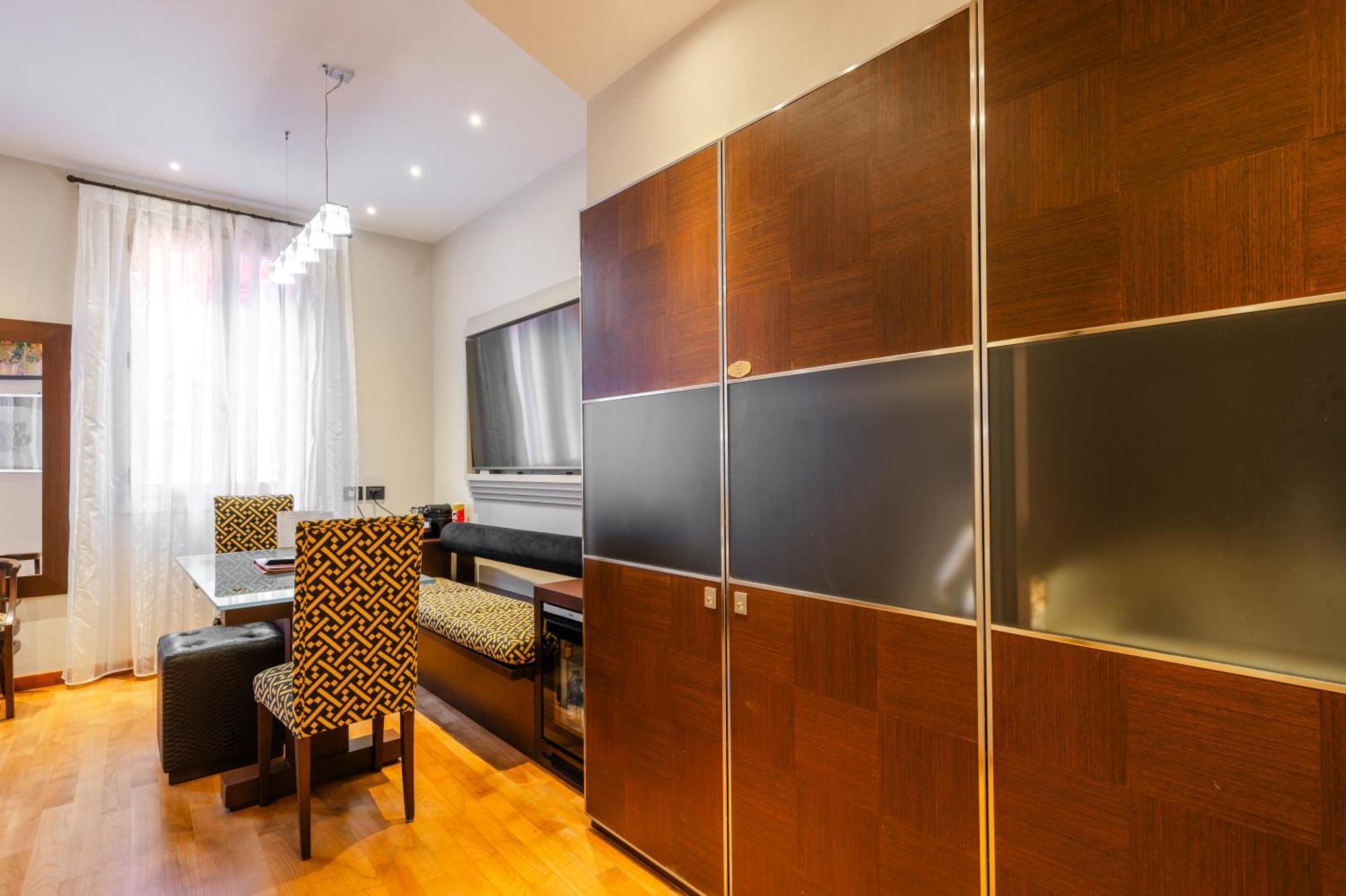 One-Bedroom Apartment Annex