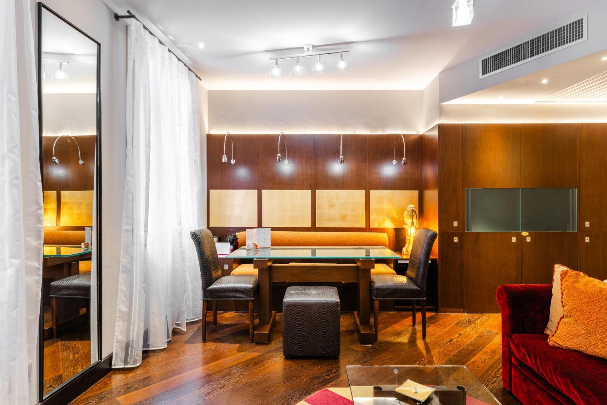 One-Bedroom Apartment Annex