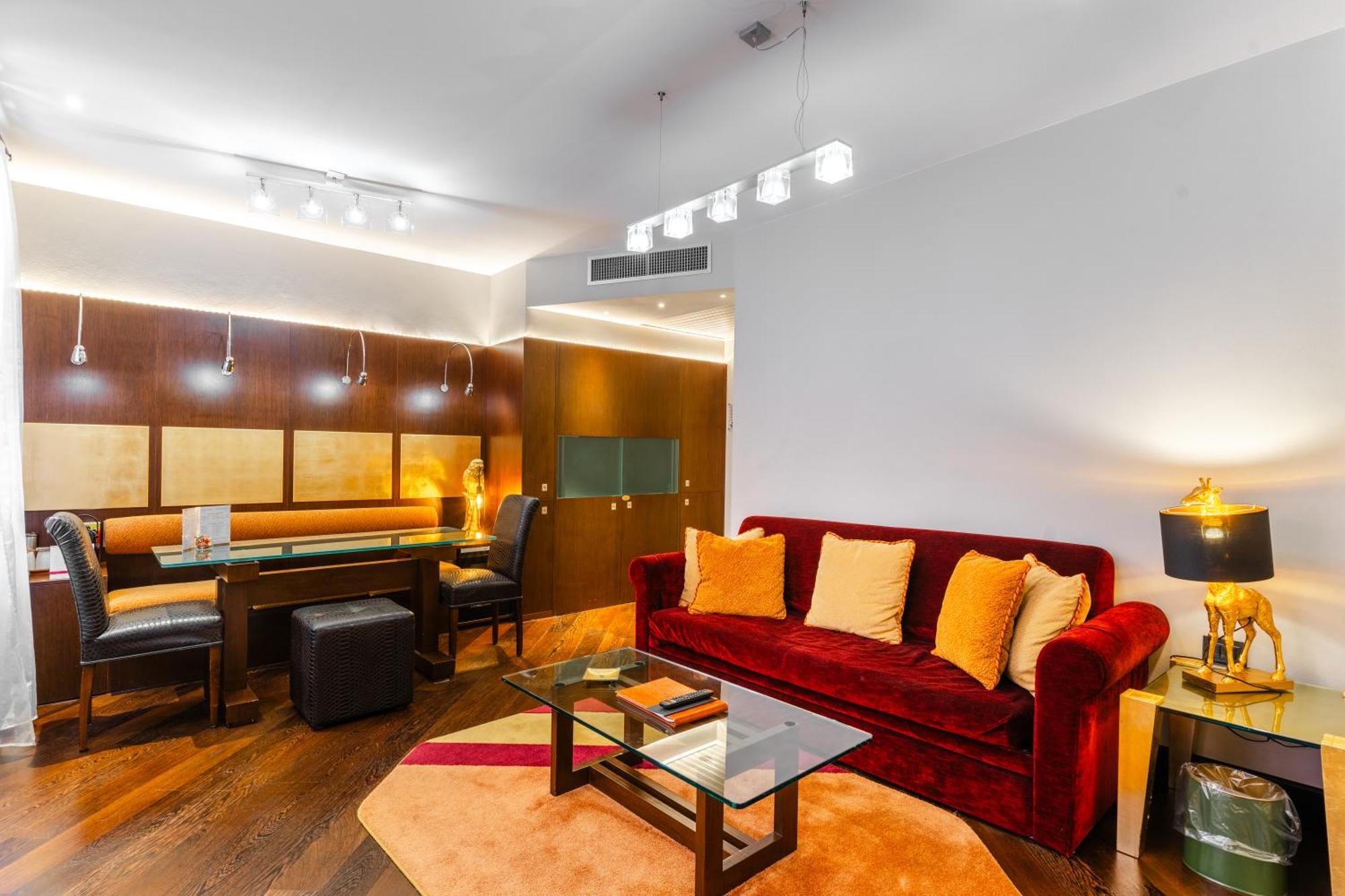 One-Bedroom Apartment Annex