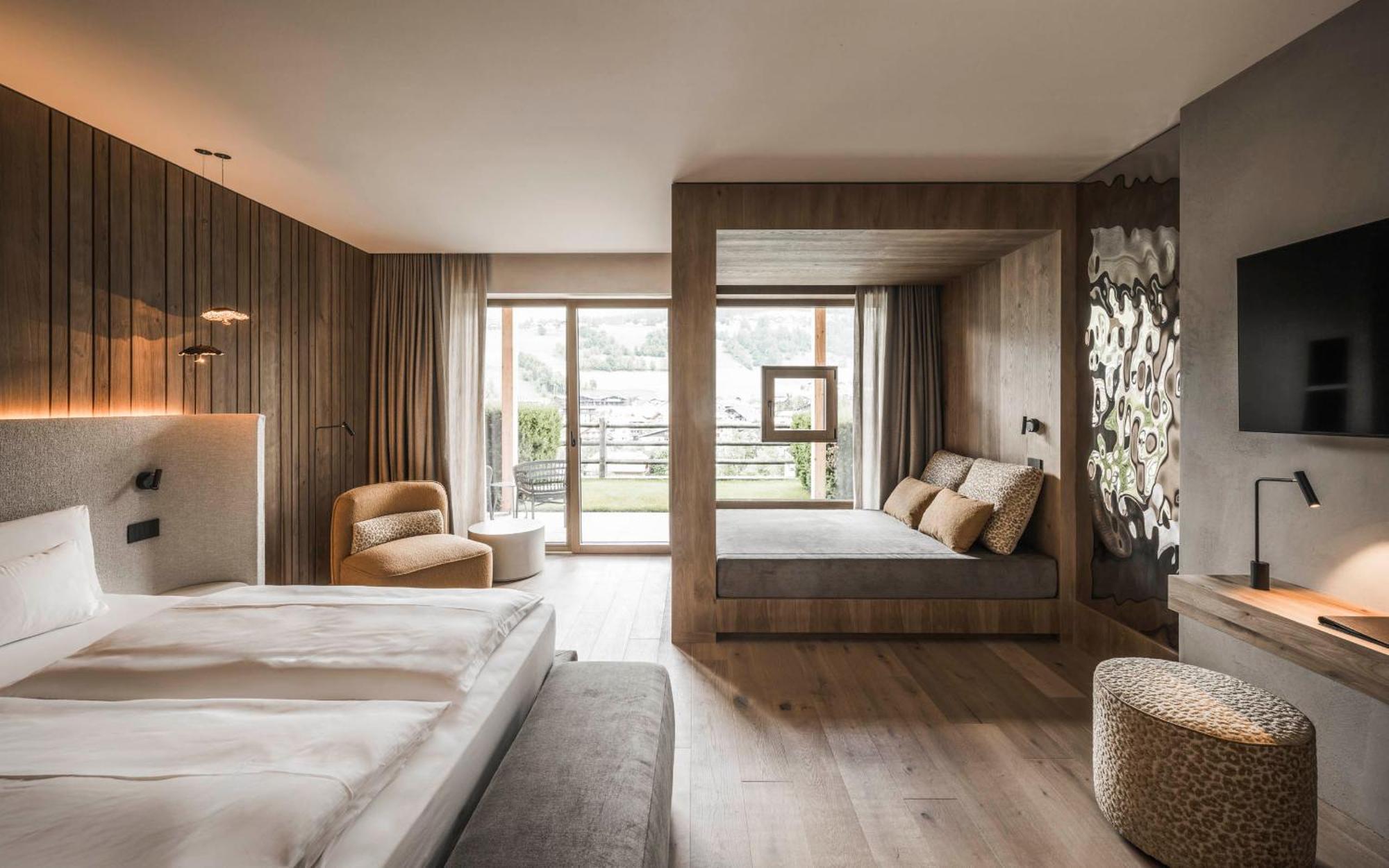 Superior King Room