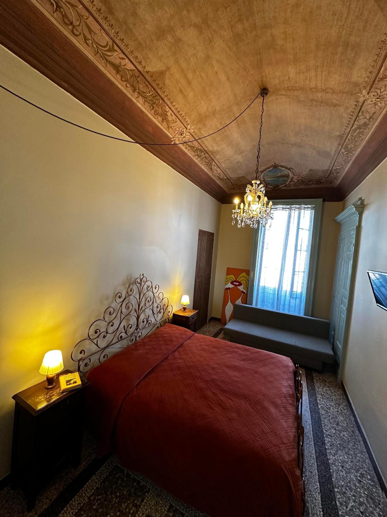 Large Double or Twin Room