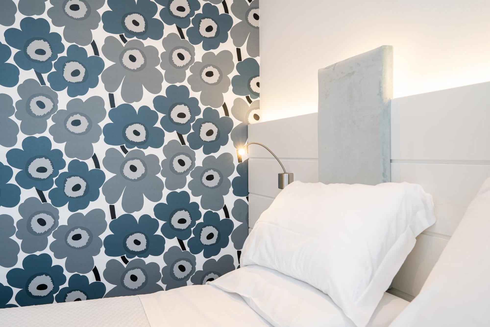 Deluxe Double or Twin Room Front Sea View