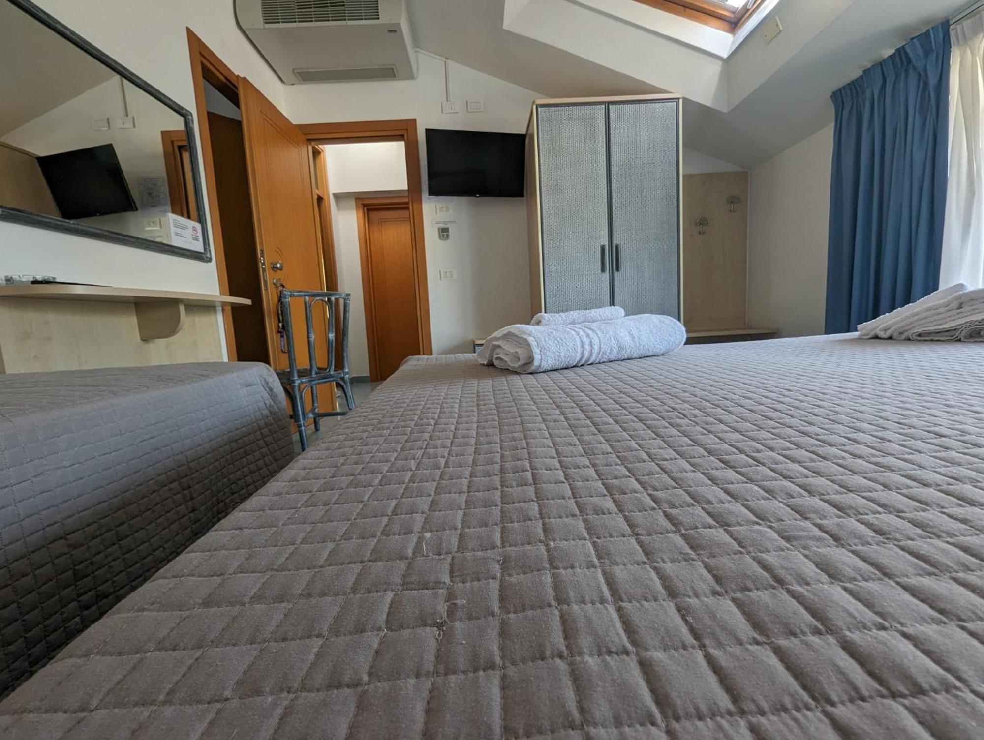 Classic Triple Room