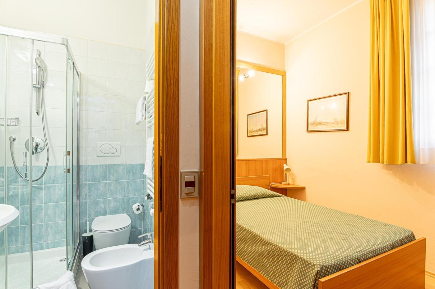 Budget Single Room