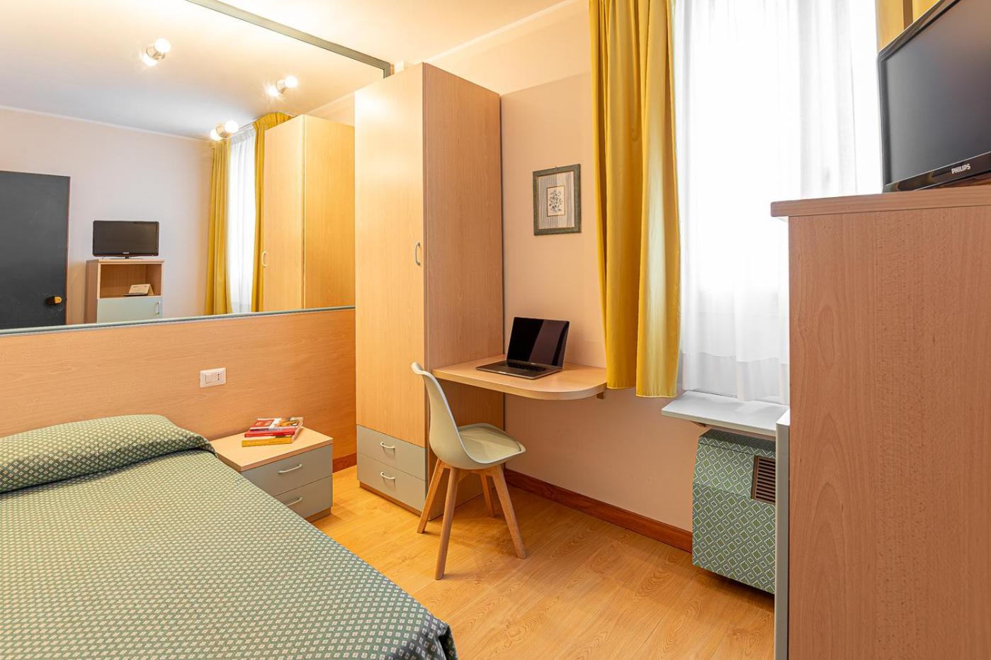 Budget Single Room