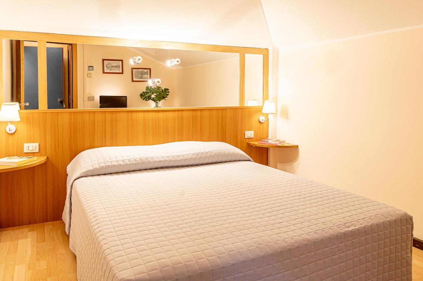 Double or Twin Room Attic