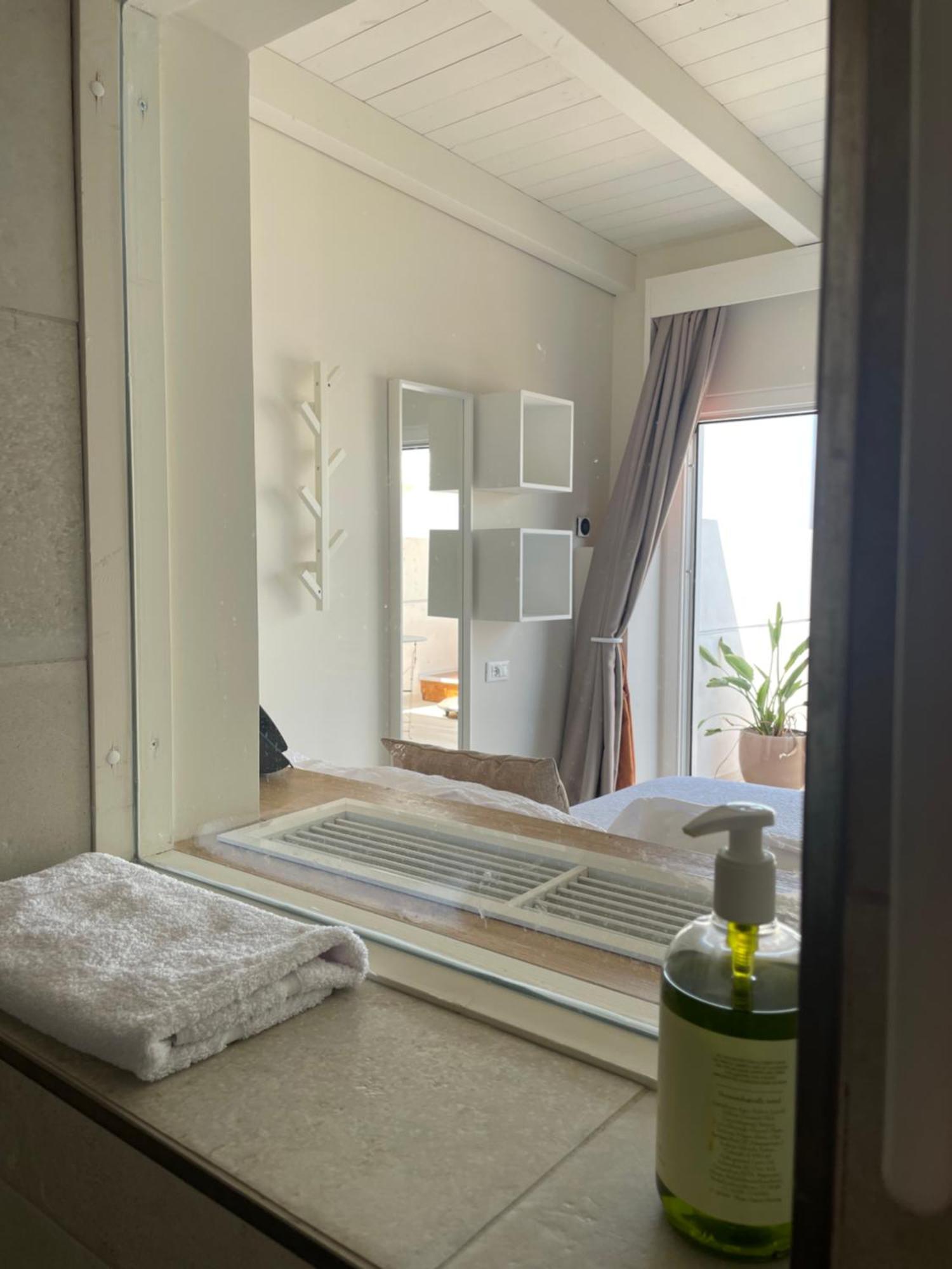 Deluxe Double Room Sea View Hot Tub