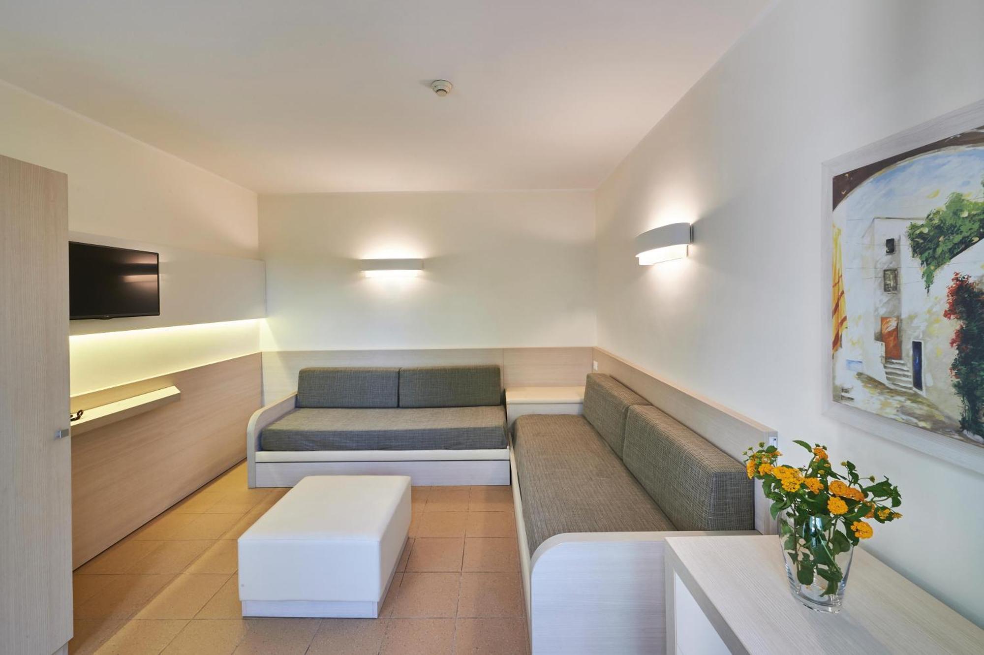 Quintuple Suite
