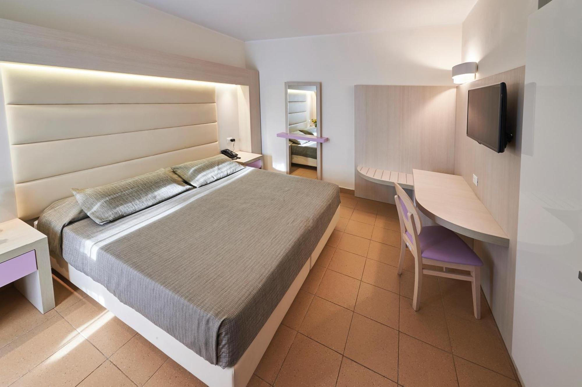 Quintuple Suite