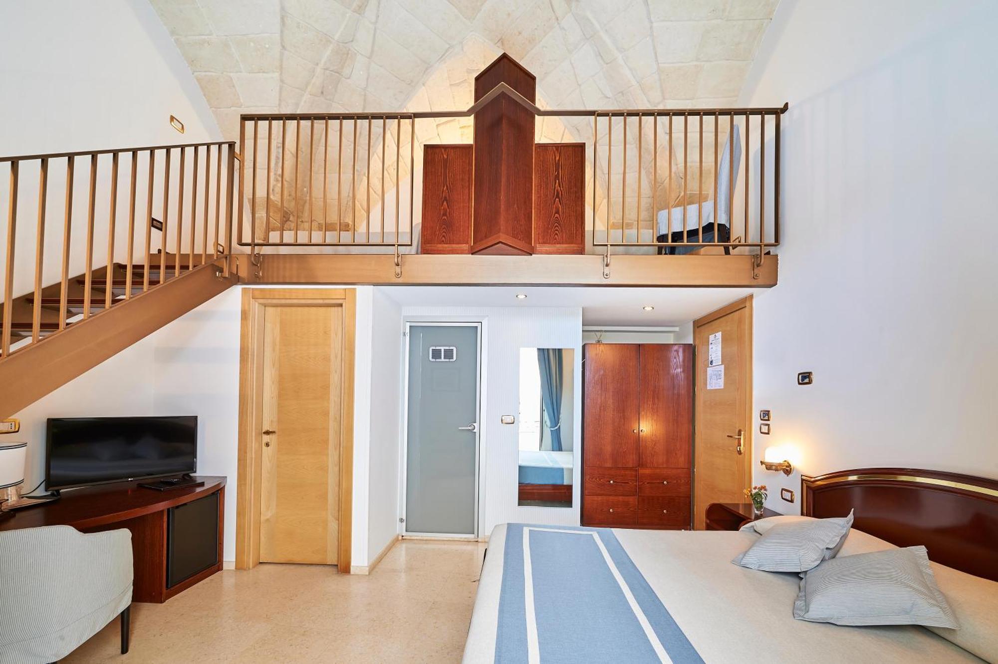 Classic Quadruple Room