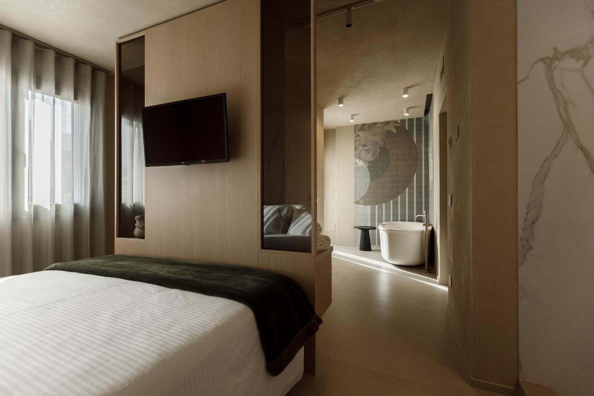 Double Room Spa Bath