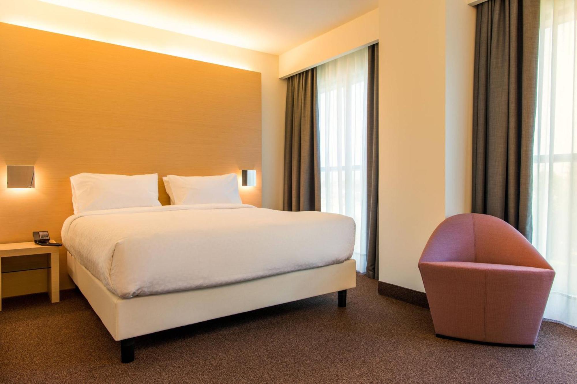 Deluxe King Room,1632991199:JPEG