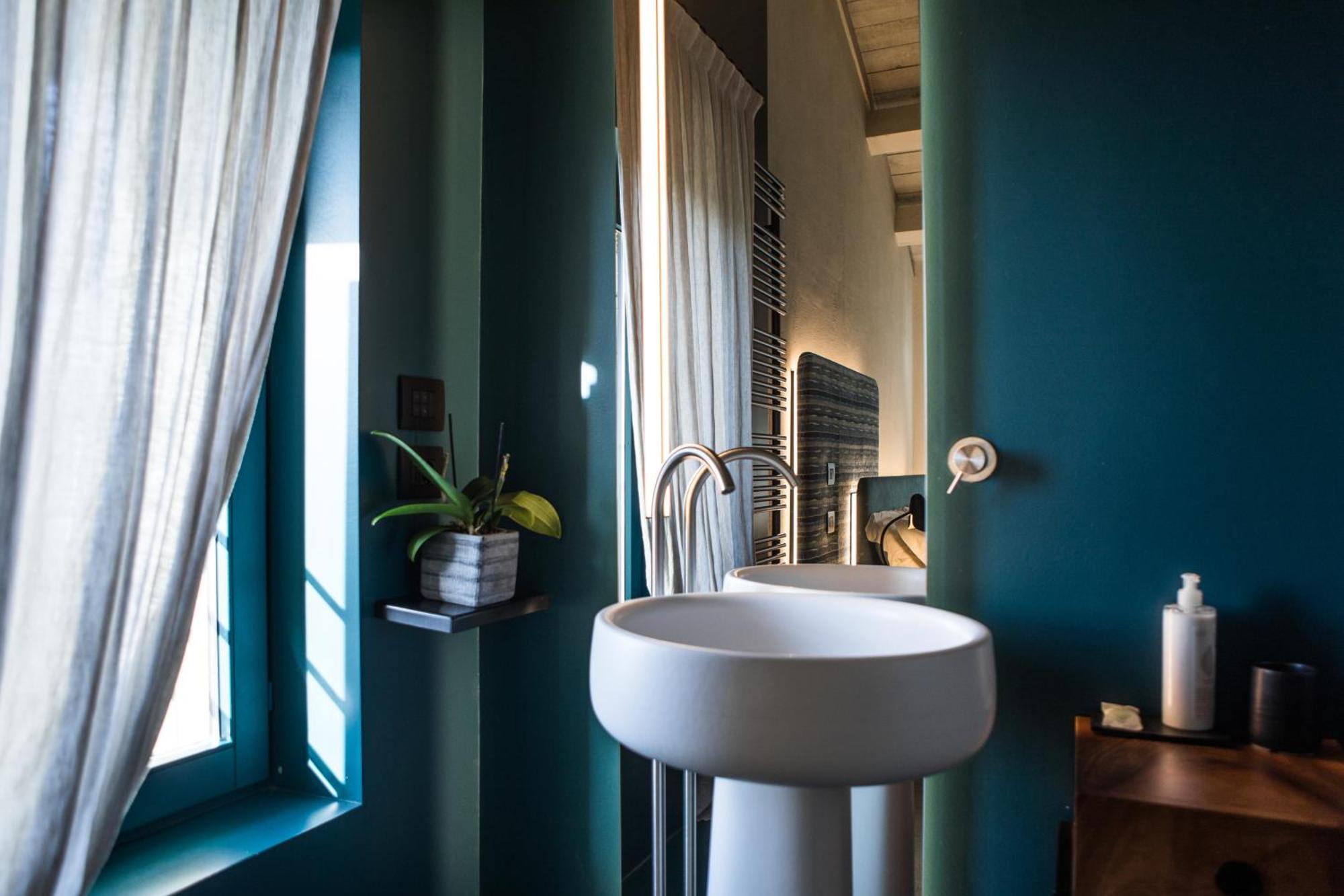 Deluxe Double or Twin Room City View