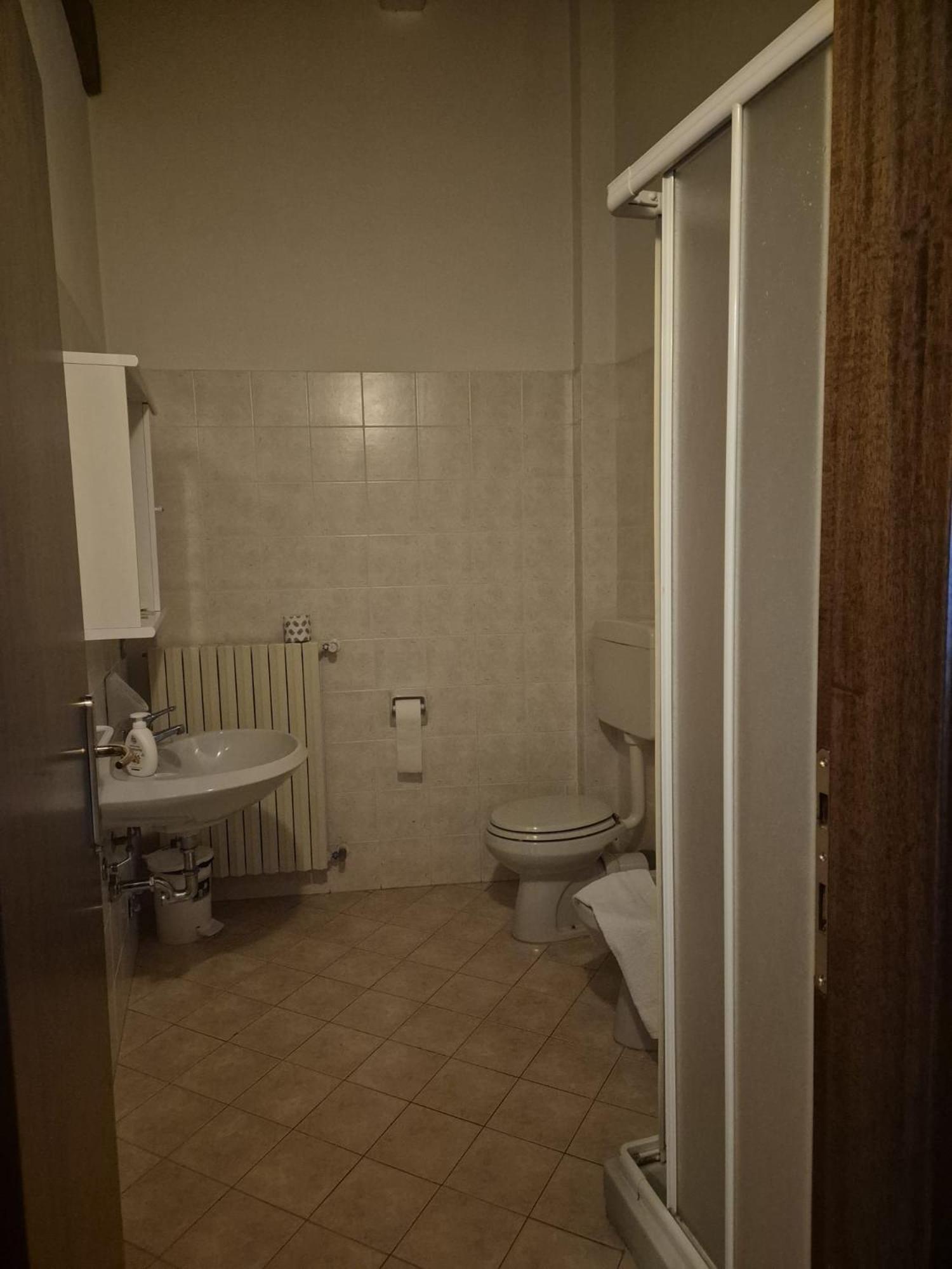 Dreibettzimmer mit eigenem Bad
