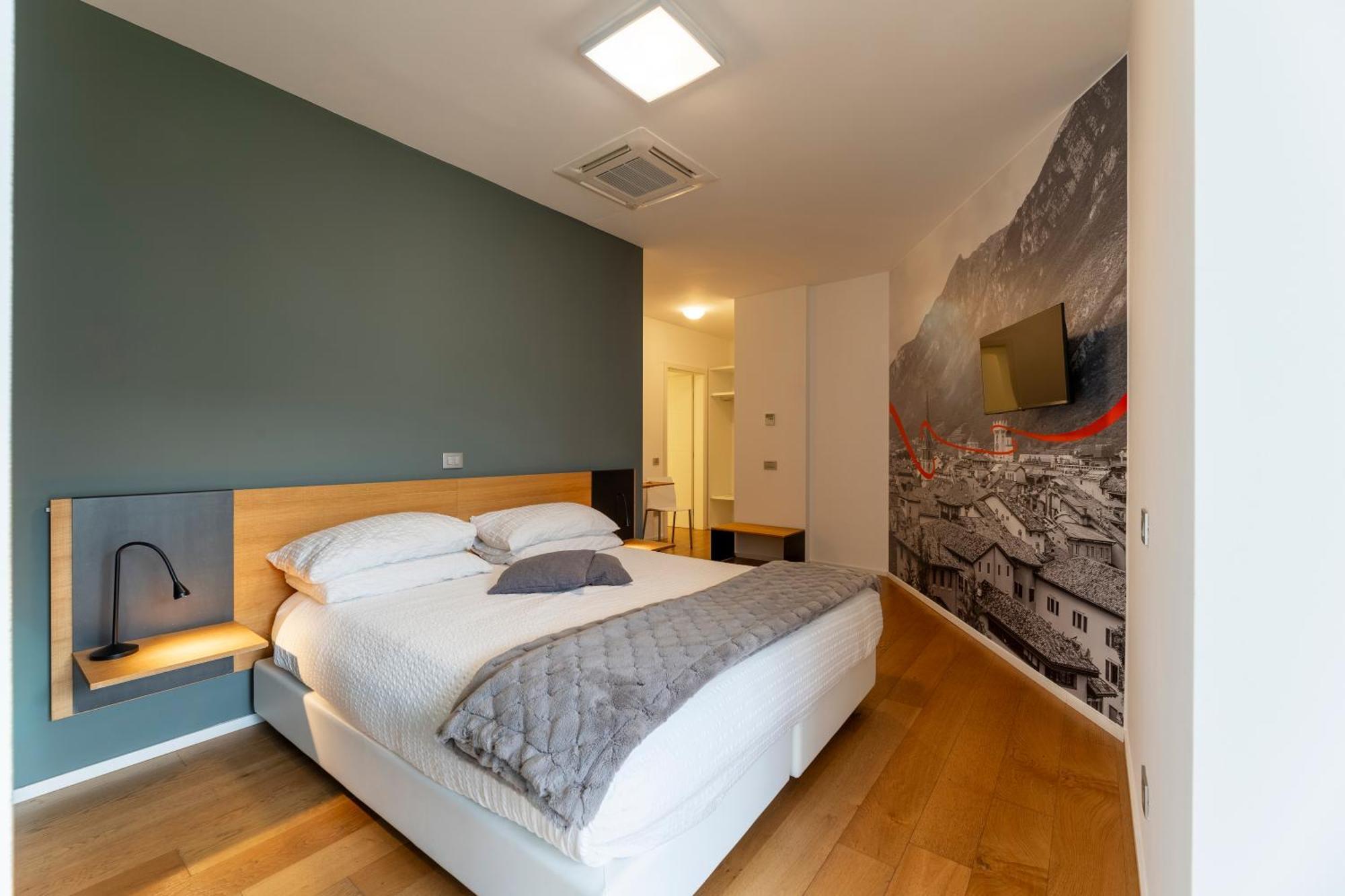 Deluxe Double or Twin Room Garden Access