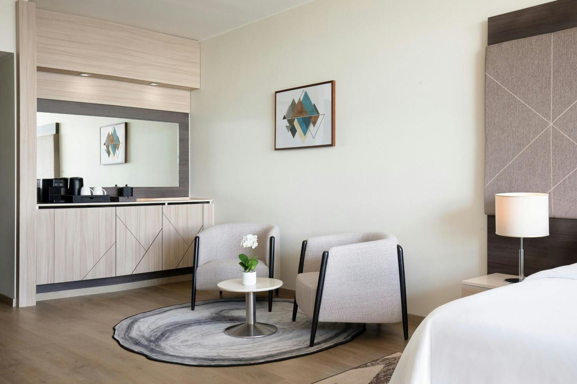 Junior Suite,1774457830:JPEG