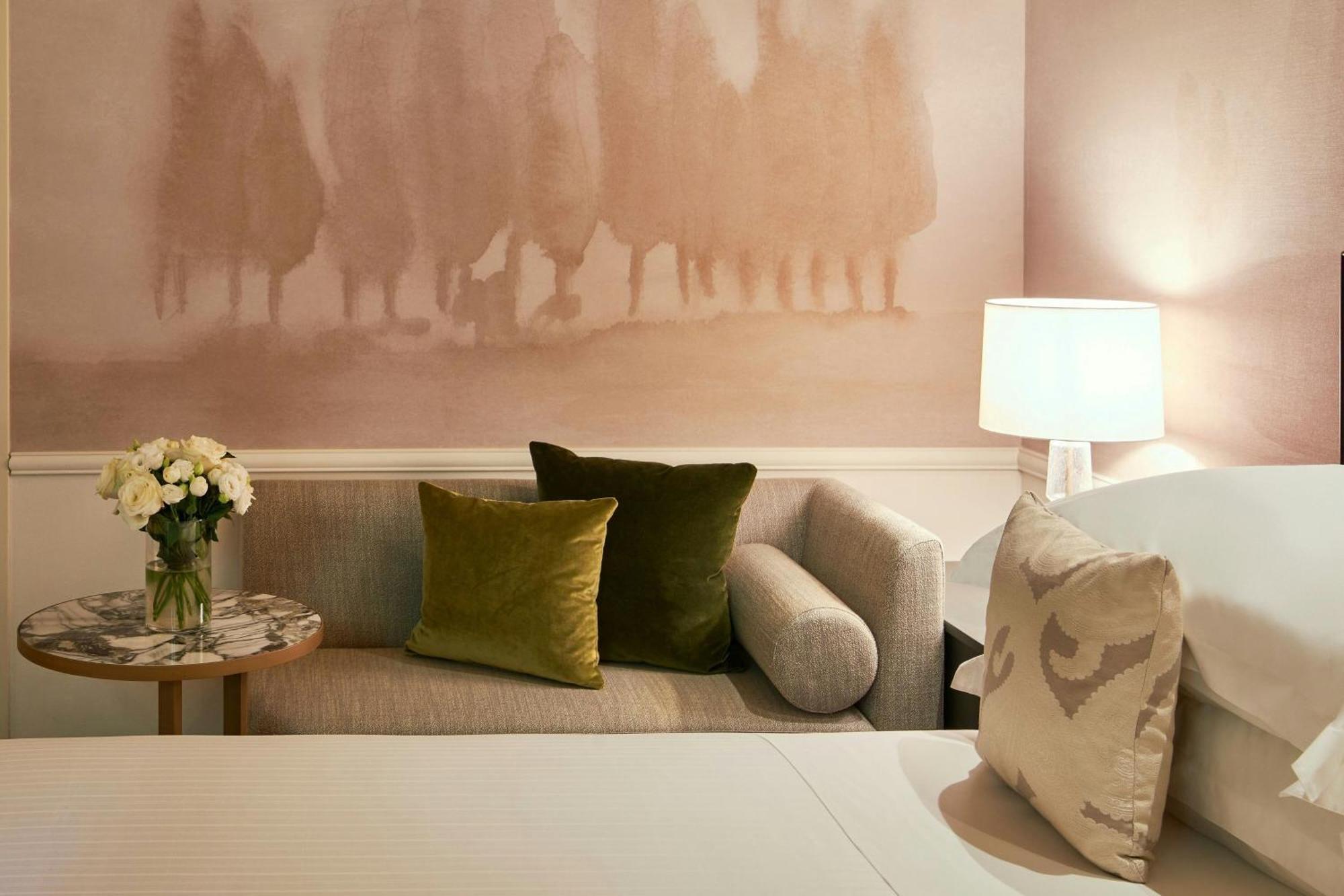 Classic Queen Room