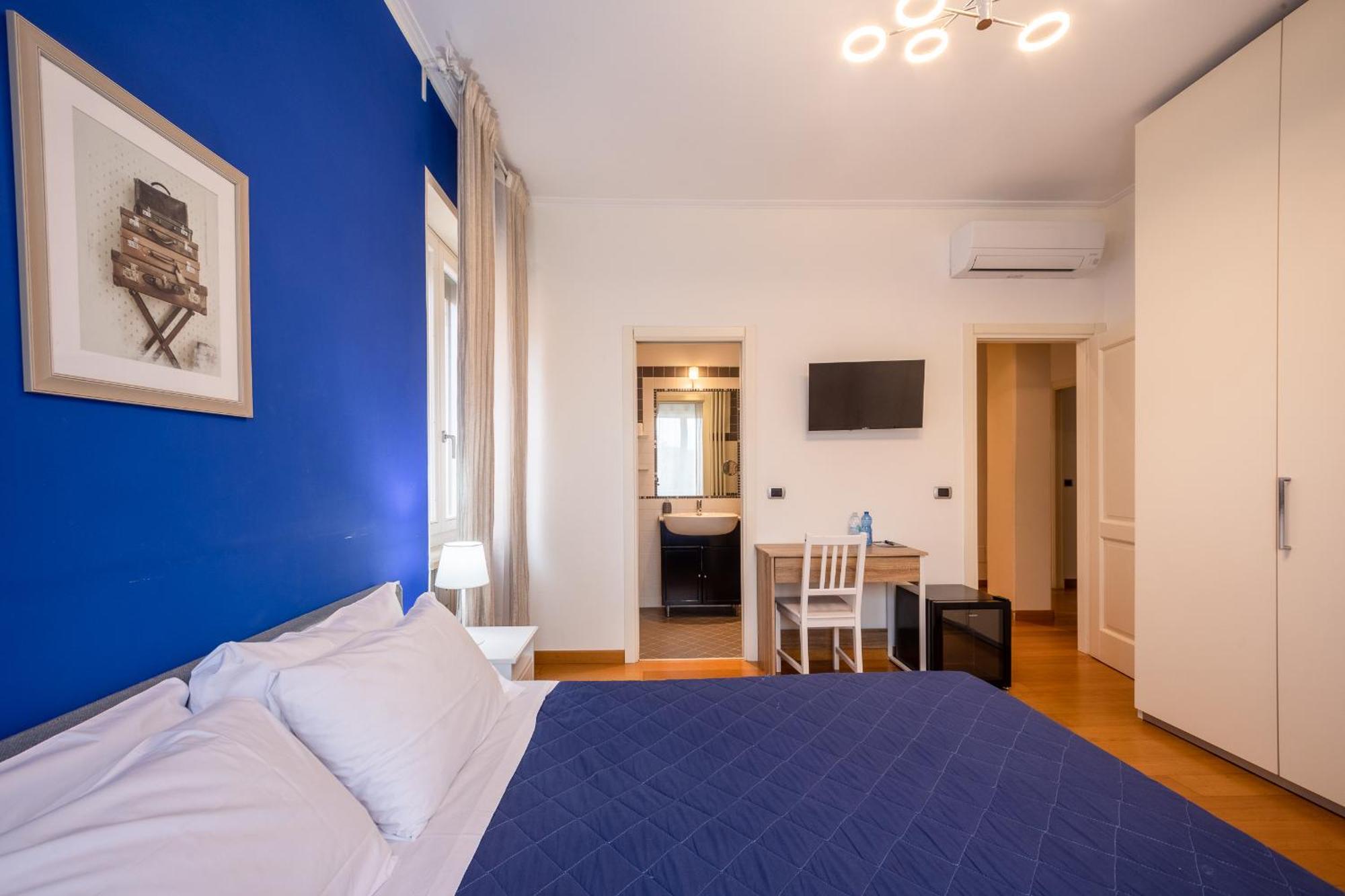 Double Room Private Bathroom