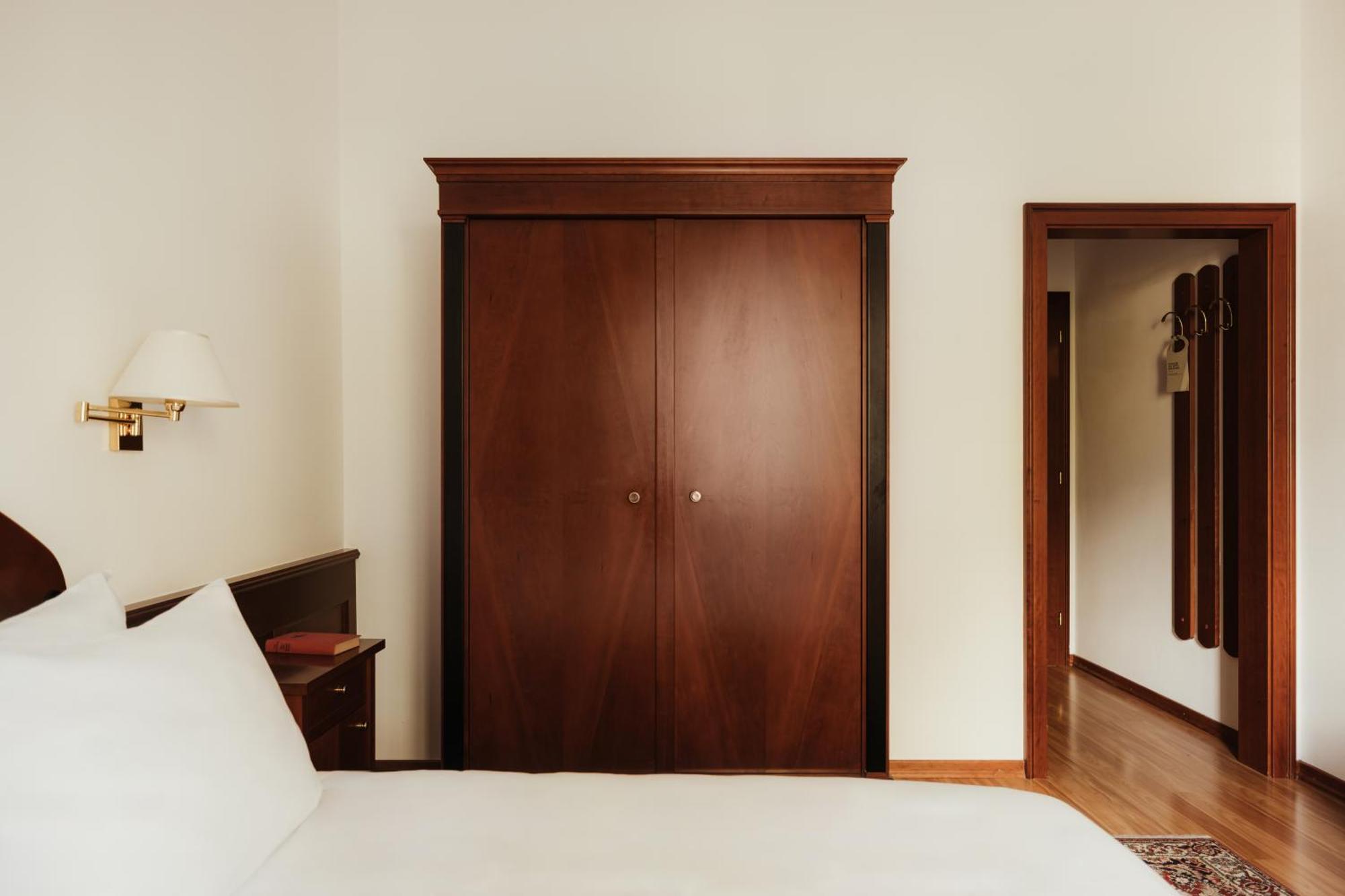 Large Single Room,1654255560:JPEG