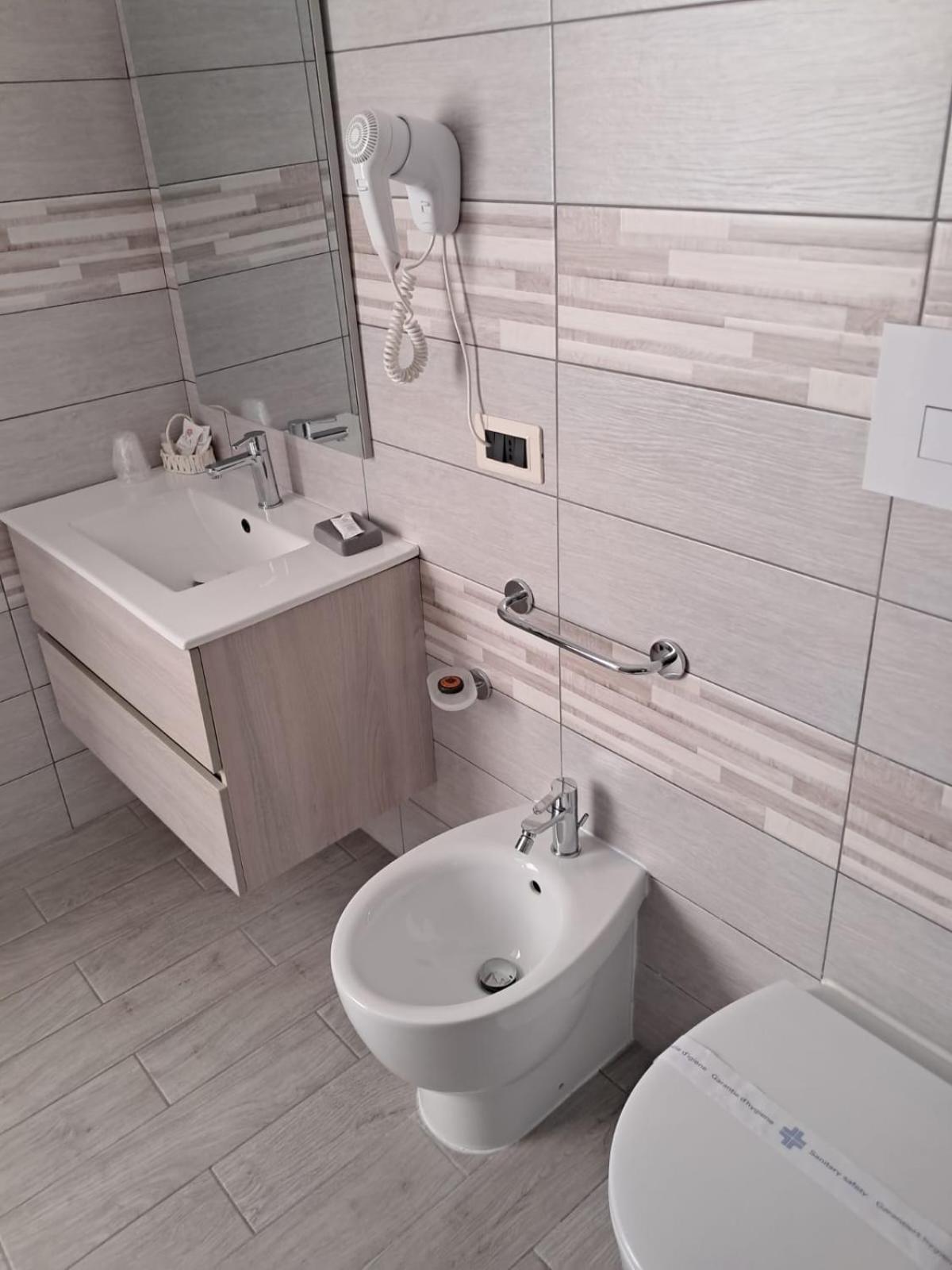 Single Room,1646384347:JPEG